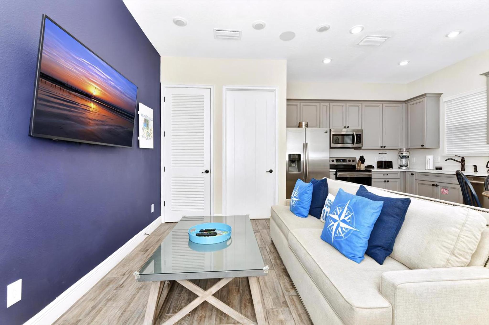 Lively Cottage With Hot Tub Near Disney With Margaritaville Resort & Island H2O Access - 8030Su
