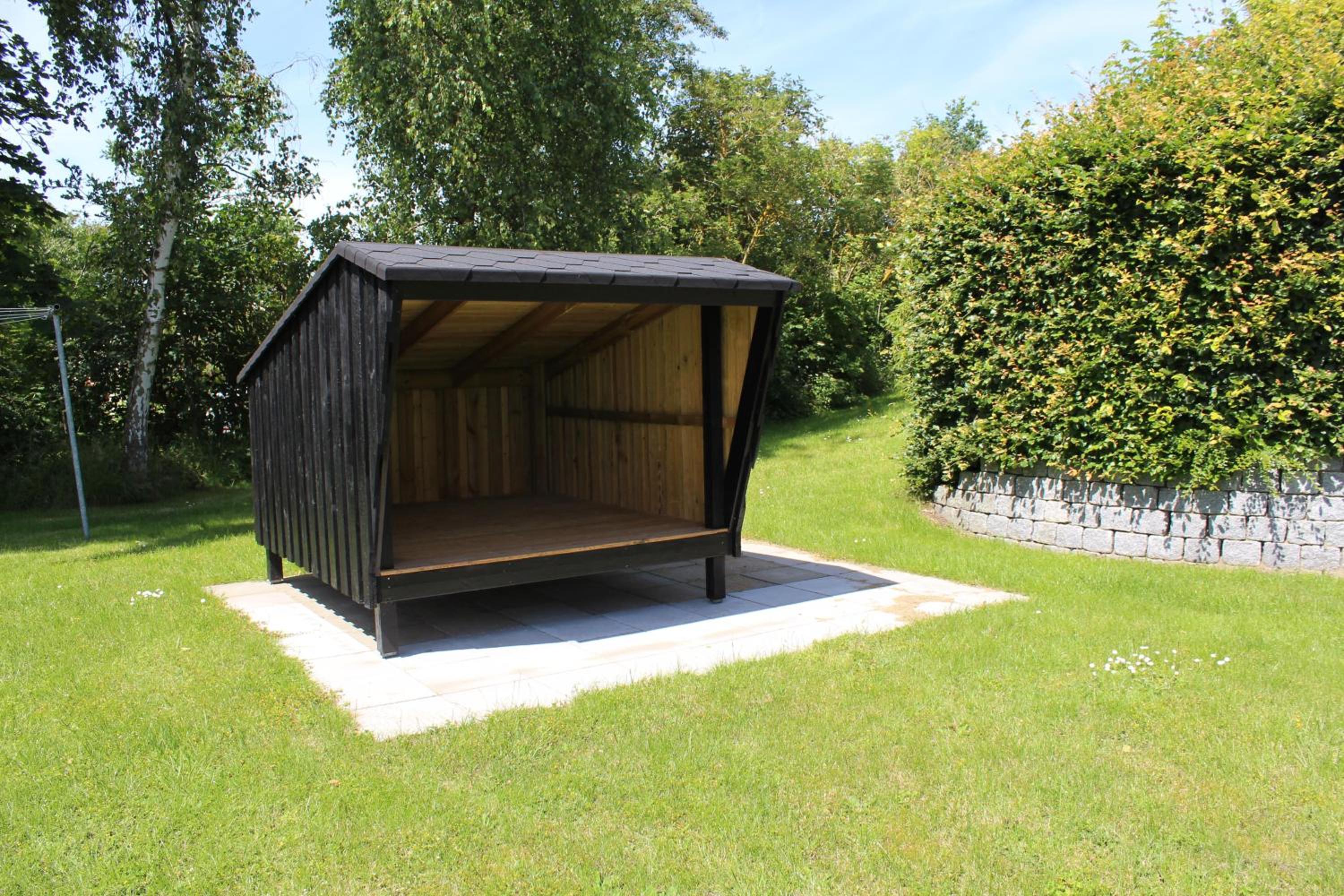 Spacious Holiday Home With Sea Glimpse Walking Distance To Lyngsbæk Beach