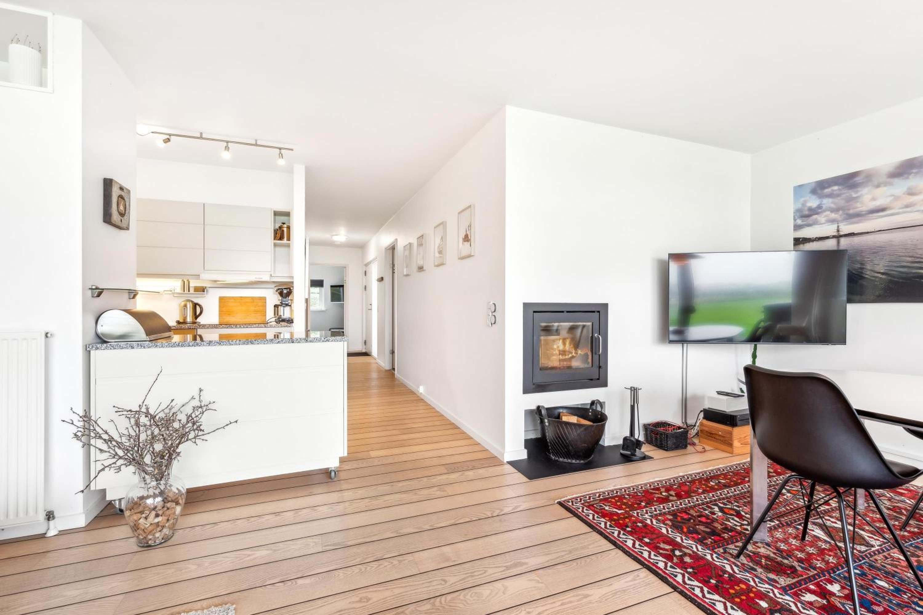 Beautiful Ground-Floor Holiday Apartment With Sea View Perfect For An Ebeltoft Coastal Stay