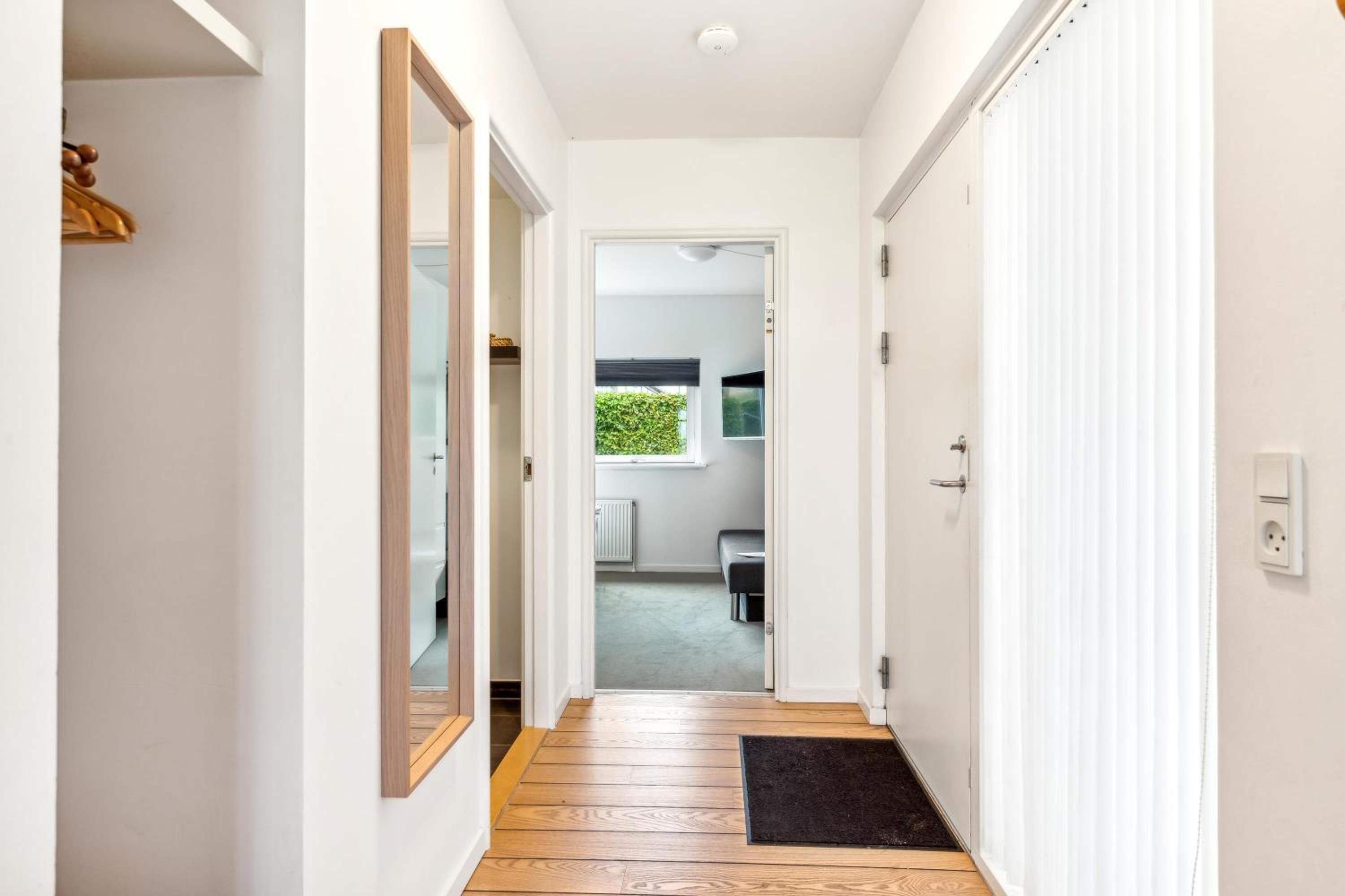 Beautiful Ground-Floor Holiday Apartment With Sea View Perfect For An Ebeltoft Coastal Stay