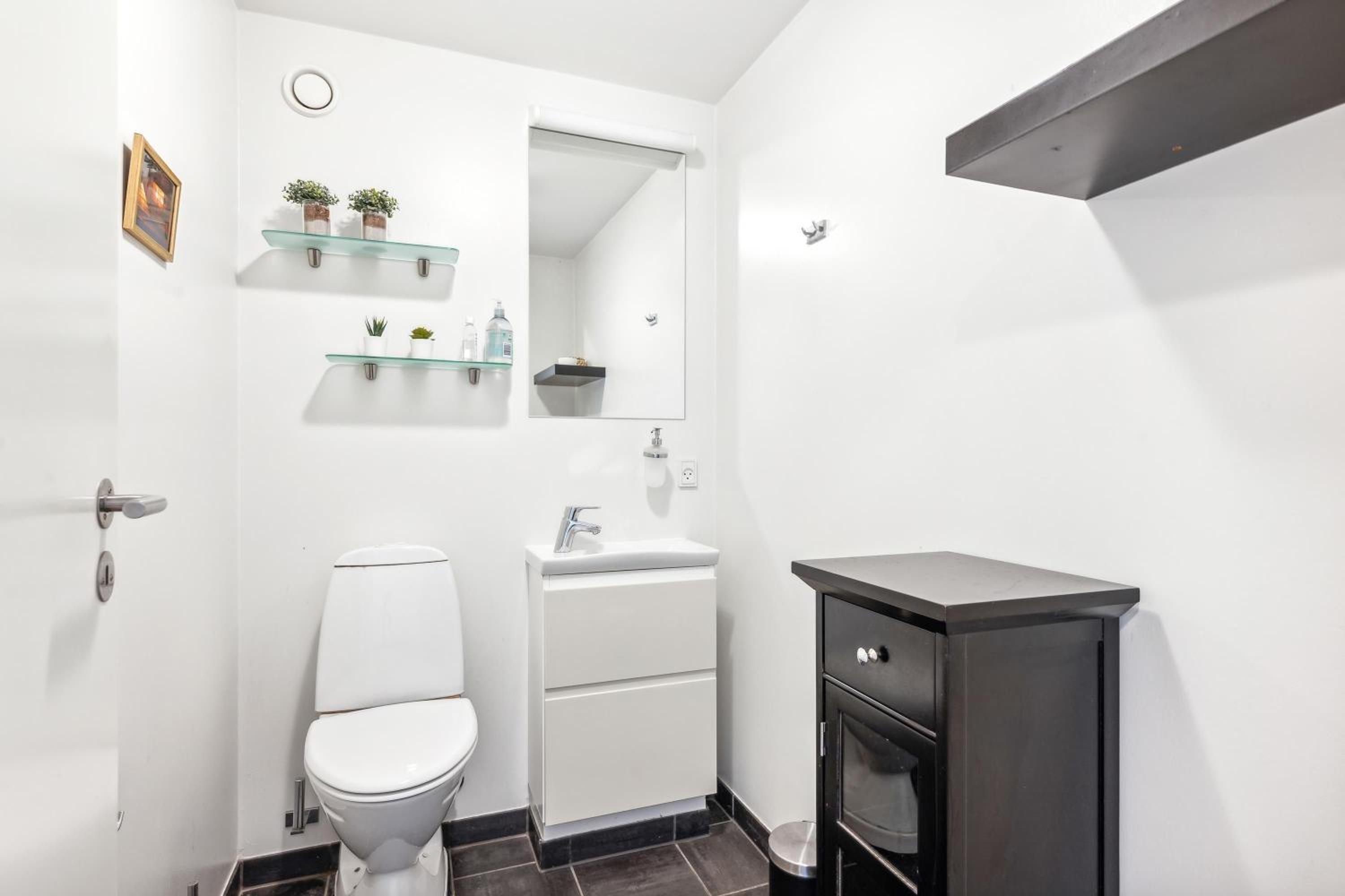 Beautiful Ground-Floor Holiday Apartment With Sea View Perfect For An Ebeltoft Coastal Stay