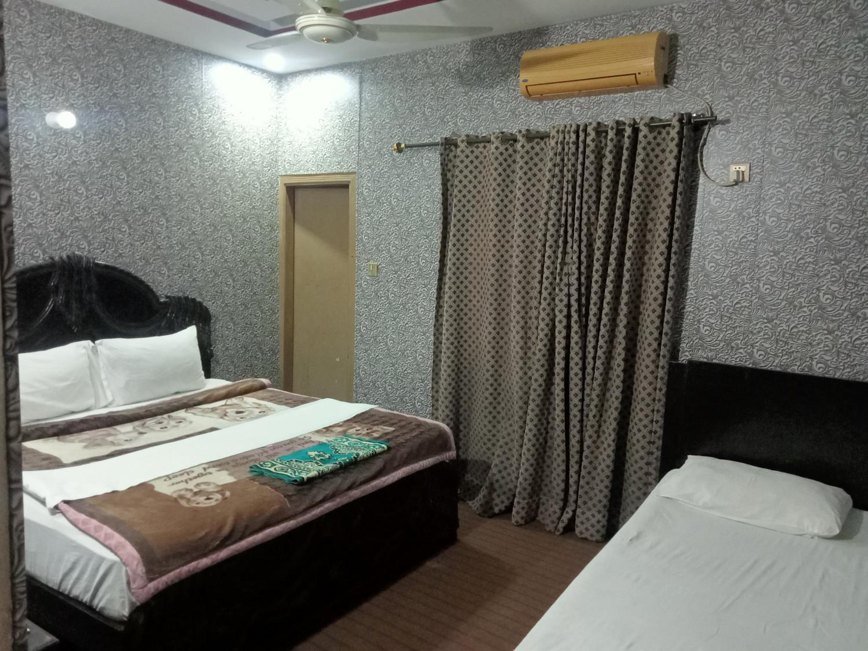 New White Rose Guest House