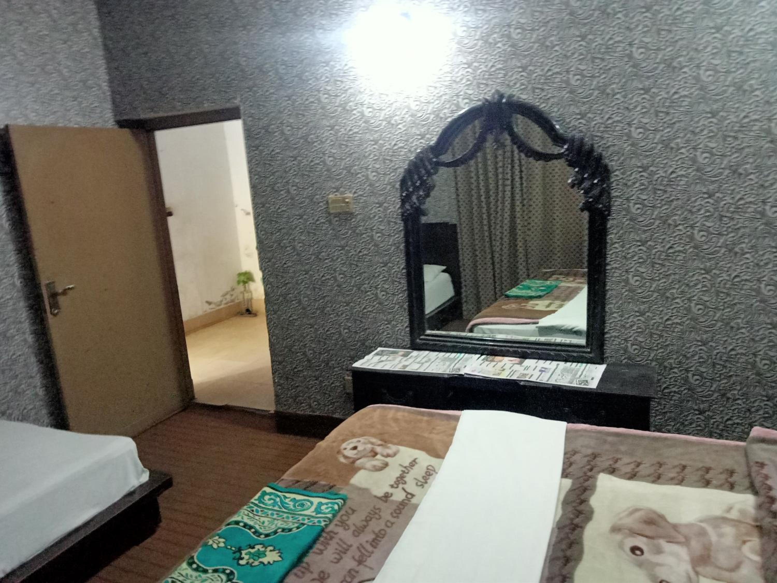 New White Rose Guest House