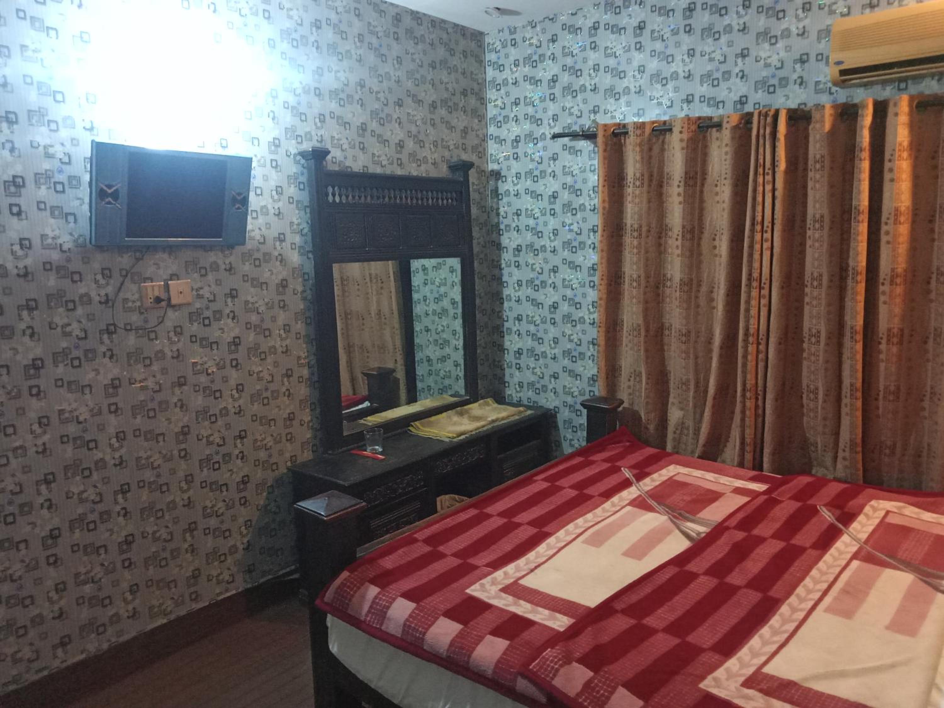New White Rose Guest House