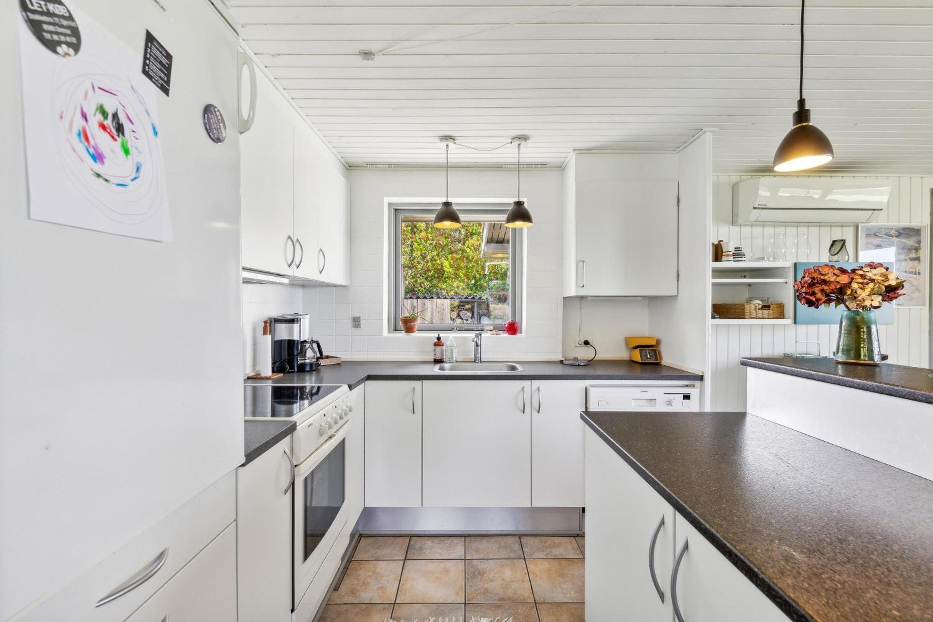 Hyggeligt Ældre Sommerhus Med Havudsigt Ved Gjerrild Strand