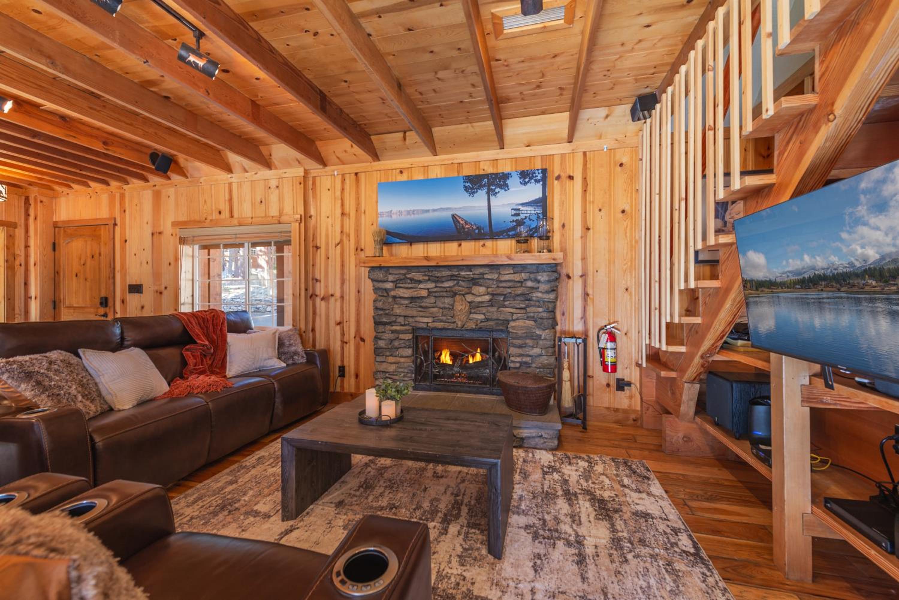 Home for 10 Private Hot-Tub Close to Ski Private Beach Access w Double Decker pier Book on Mobile for Promo Price view 2