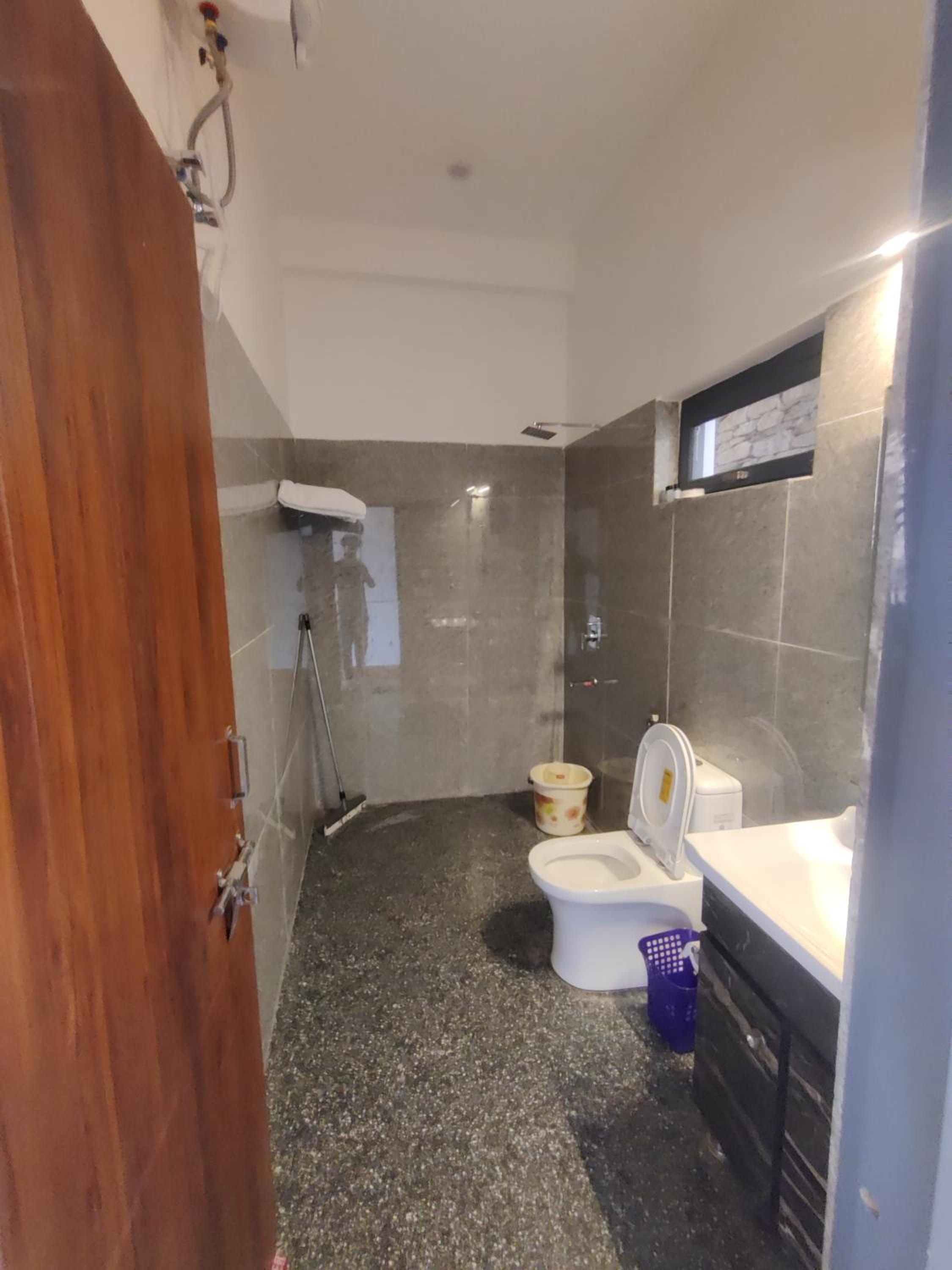 Oakakhi Stays, Deluxe room