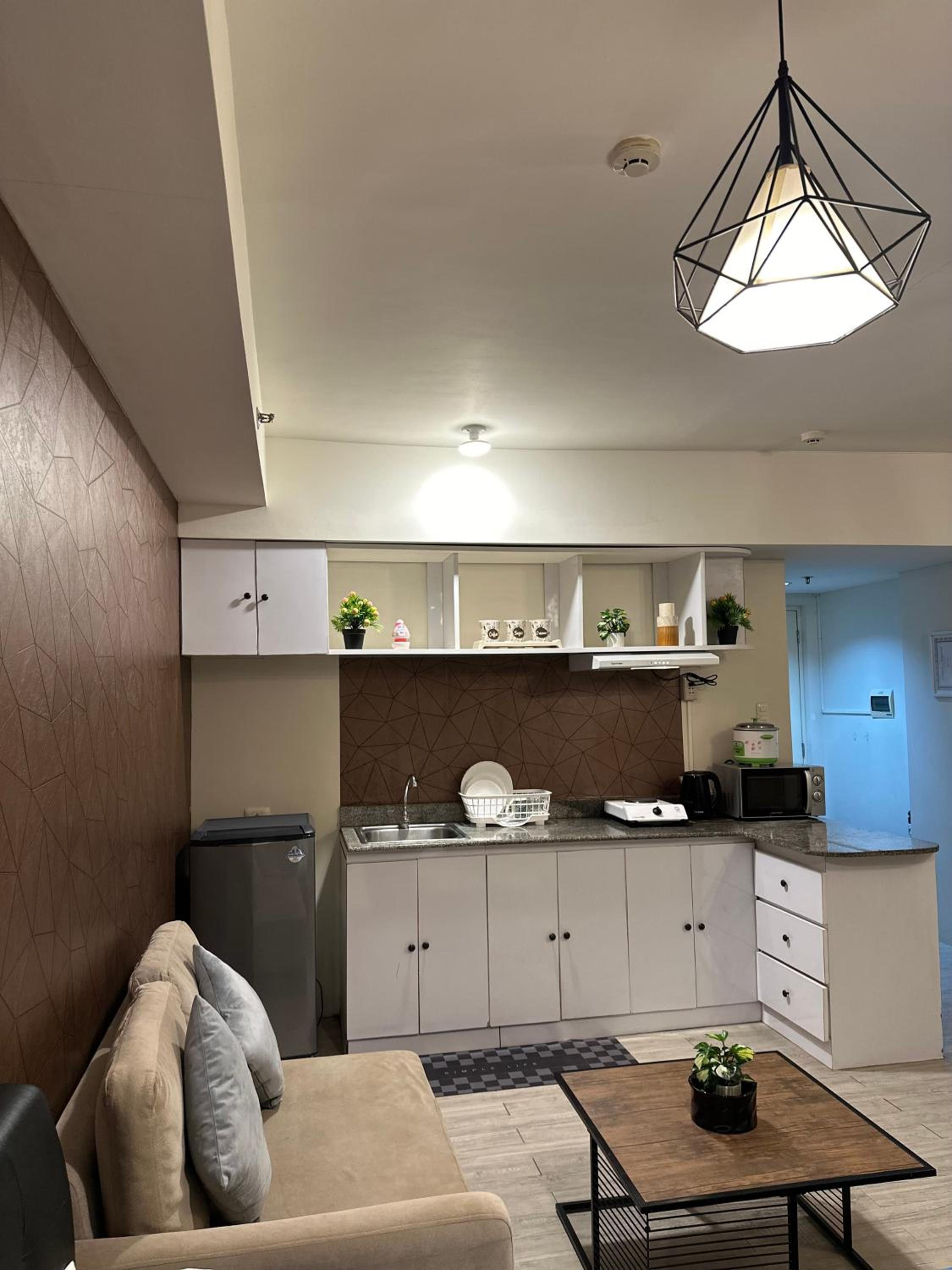 Spacious 1 Bedroom near Airport & Seaport or Pier view 4
