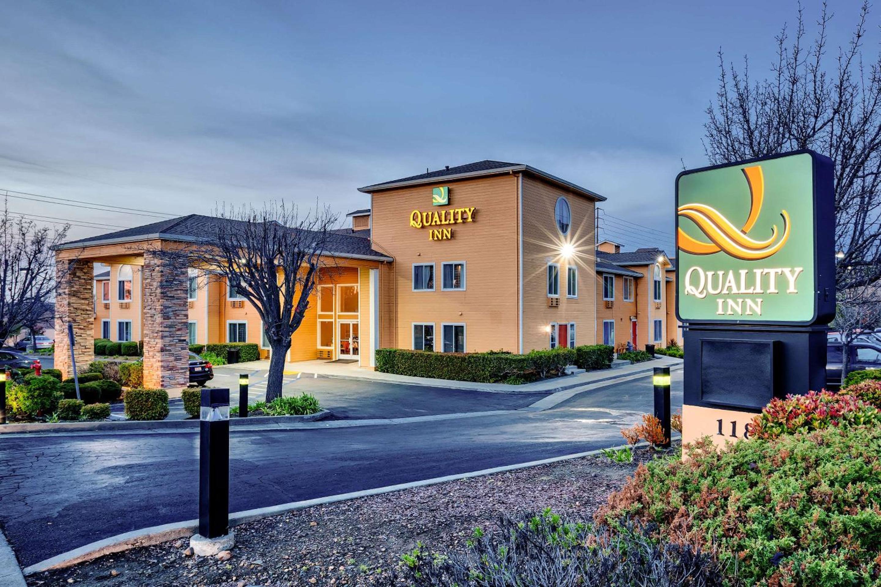 Vallejo Vacations - Quality Inn near Six Flags Discovery Kingdom-Napa Valley - Property Image 3