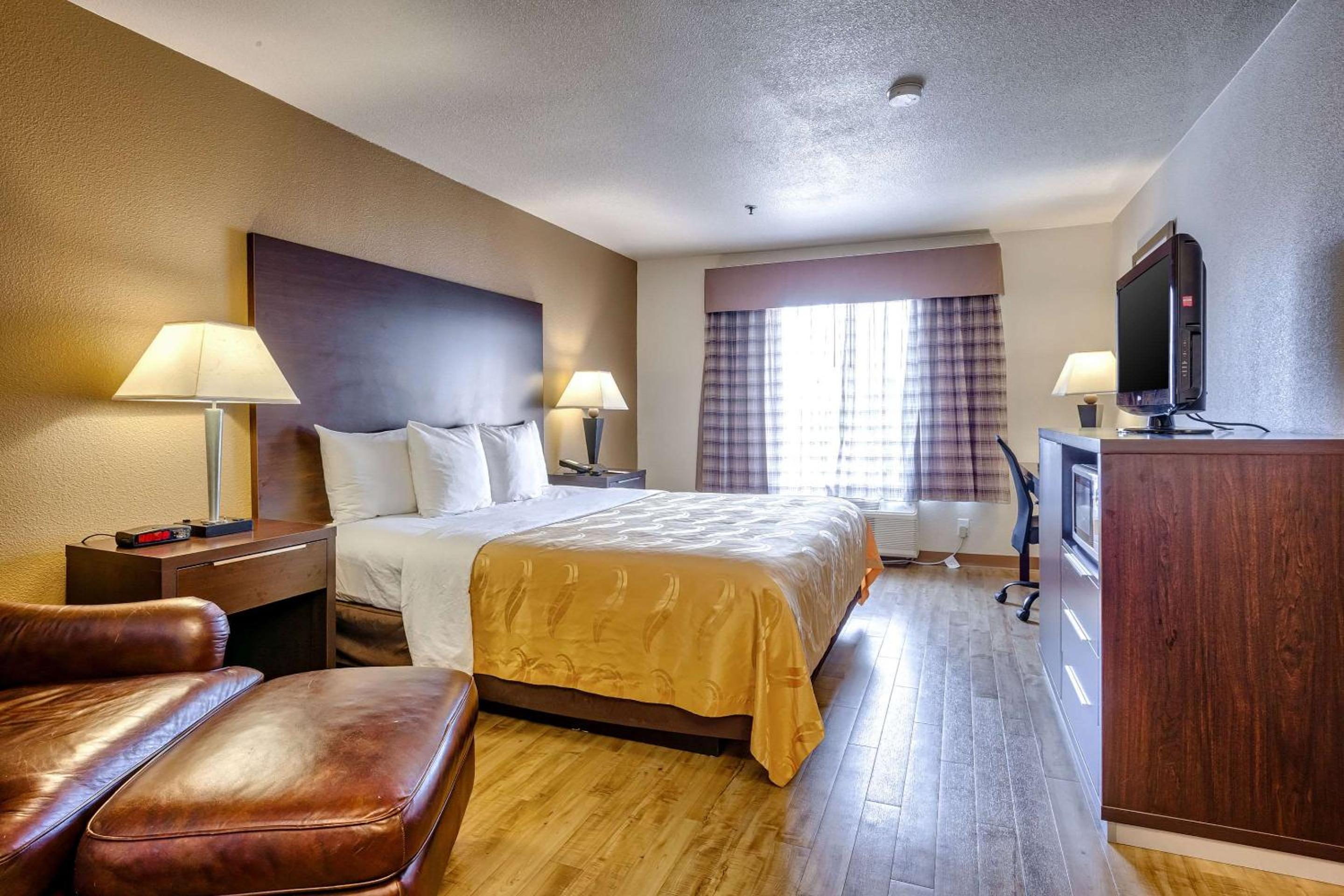 Vallejo Vacations - Quality Inn near Six Flags Discovery Kingdom-Napa Valley - Property Image 22