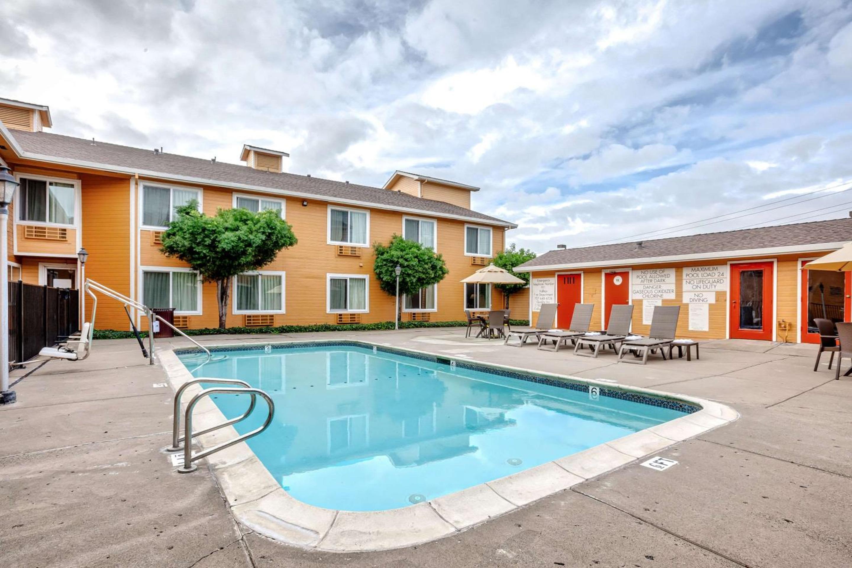 Vallejo Vacations - Quality Inn near Six Flags Discovery Kingdom-Napa Valley - Property Image 23