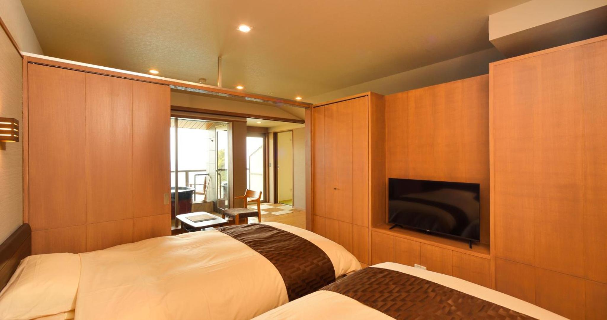IZU RETREAT by Onko Chishin