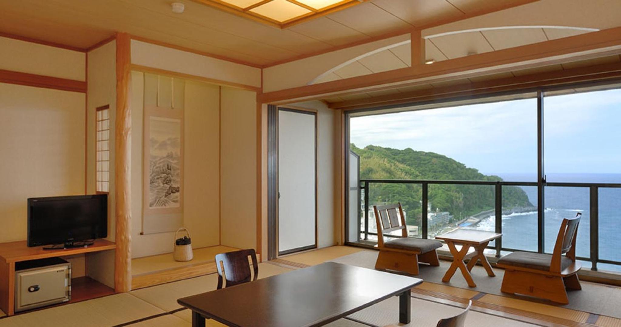 IZU RETREAT by Onko Chishin