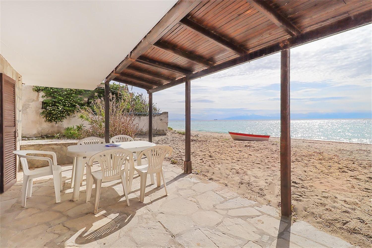 Ioanna Beach House Fourka 2 bedrooms 5 guests view 3