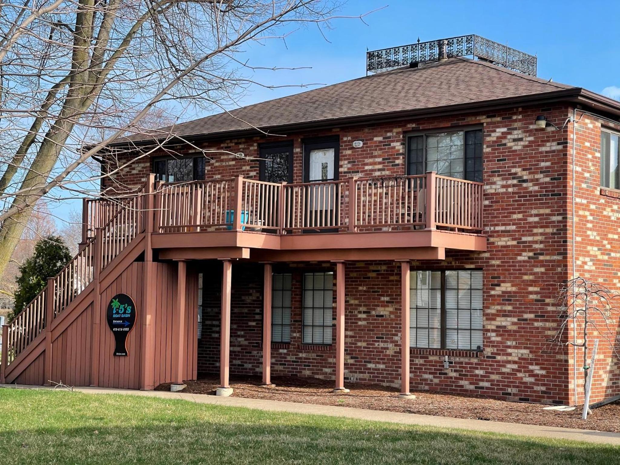 Side-by-Side Family Apartments - Sleeps 15 Total view 5
