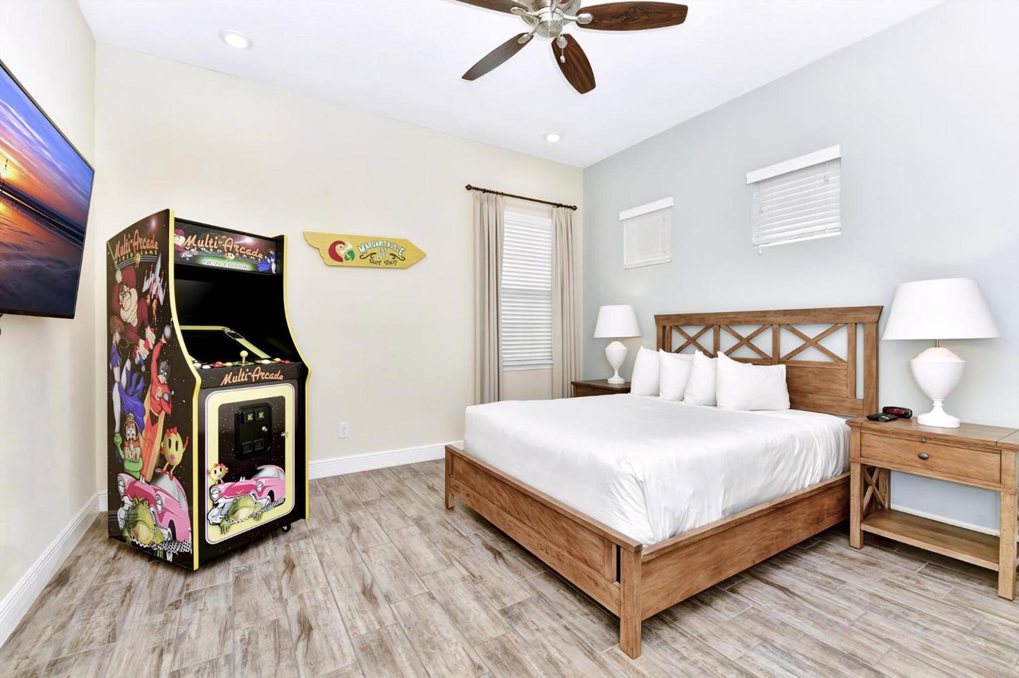 Lively Cottage With Hot Tub Near Disney With Margaritaville Resort & Island H2O Access - 8030Su