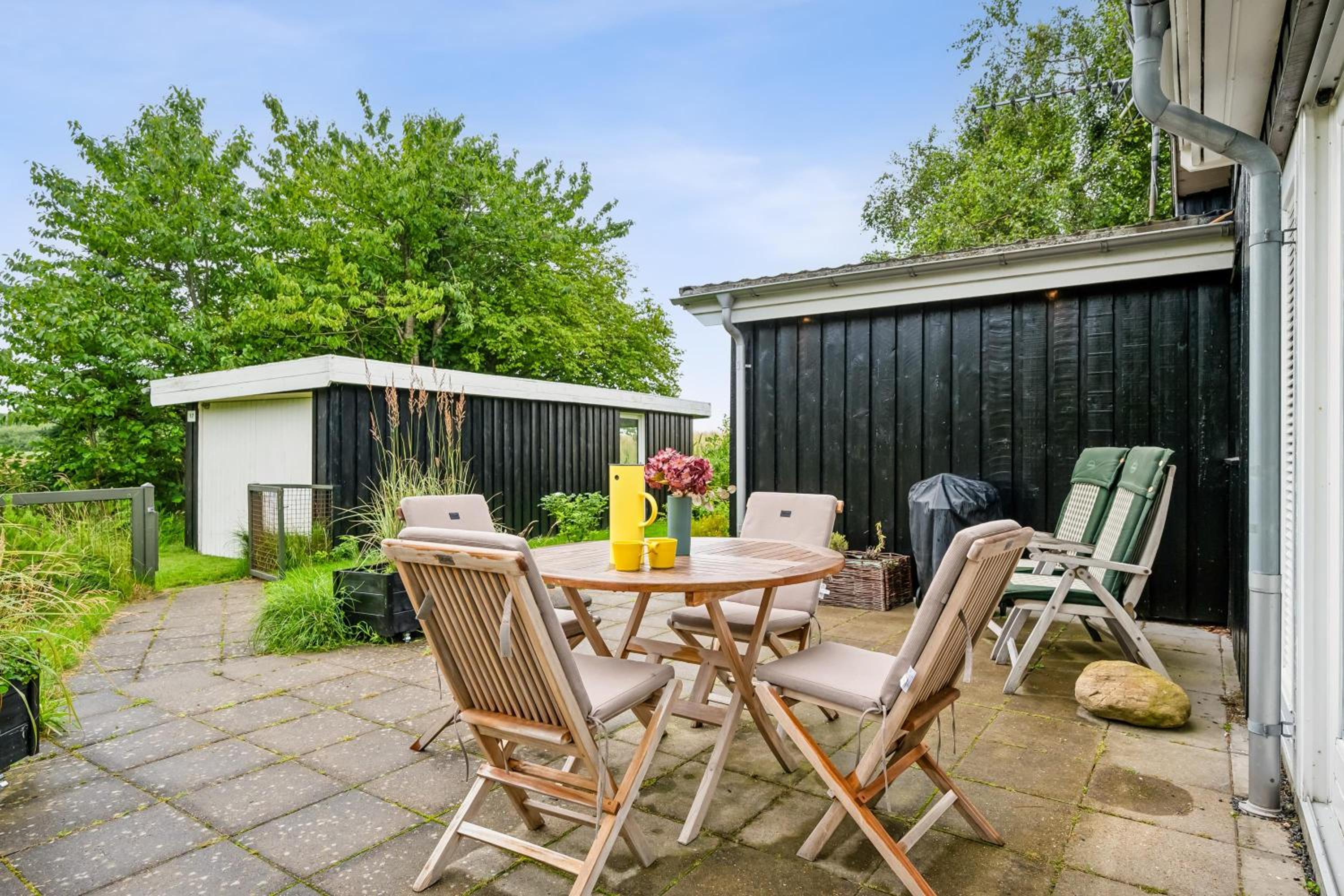 Njoy Your Holiday In A Charming And Well-Maintained Holiday Home Near The Child-Friendly Begtrup Vig Beach Surrounded By Nature And Tranquillity view 2