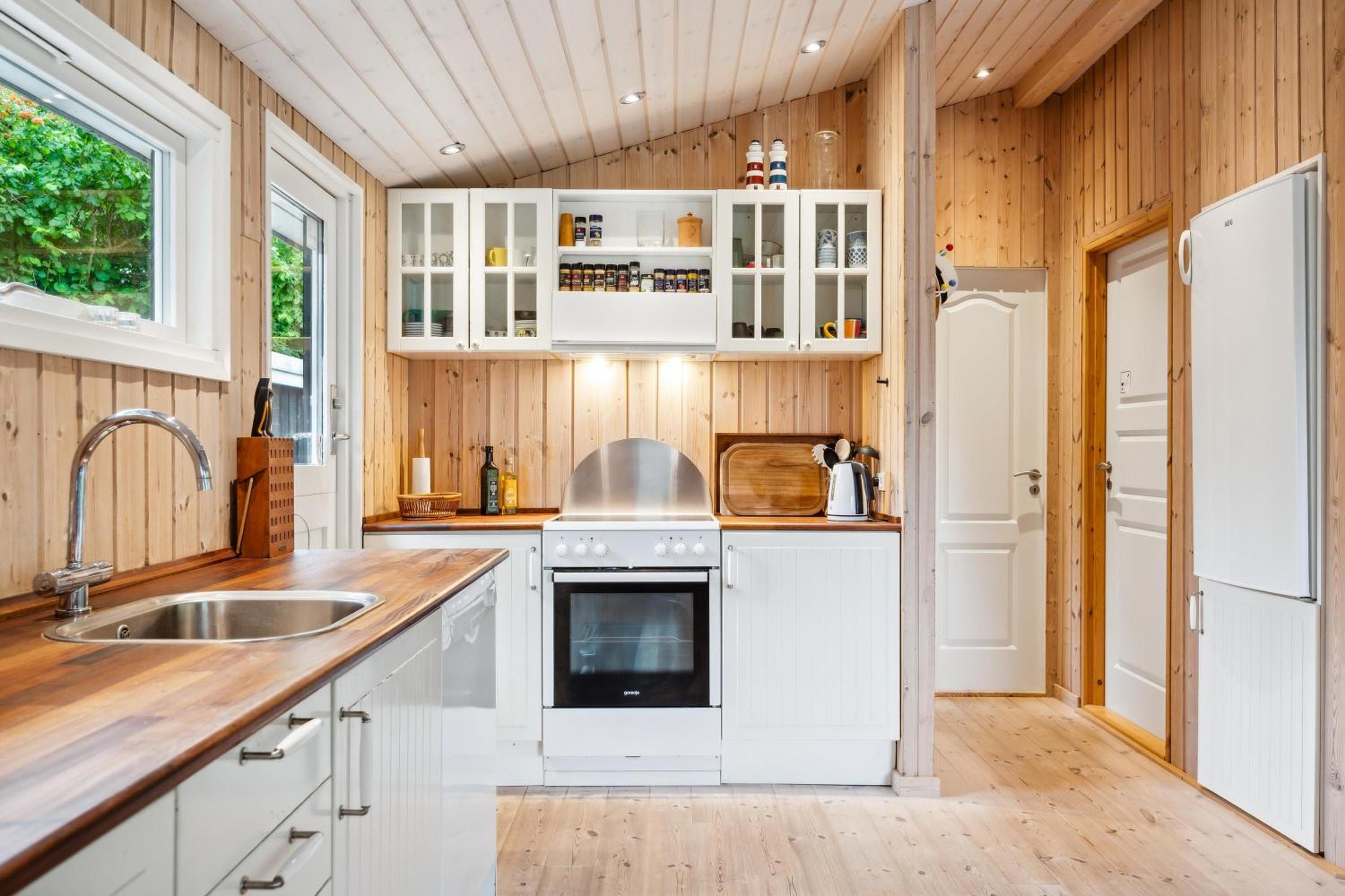 Njoy Your Holiday In A Charming And Well-Maintained Holiday Home Near The Child-Friendly Begtrup Vig Beach Surrounded By Nature And Tranquillity view 3