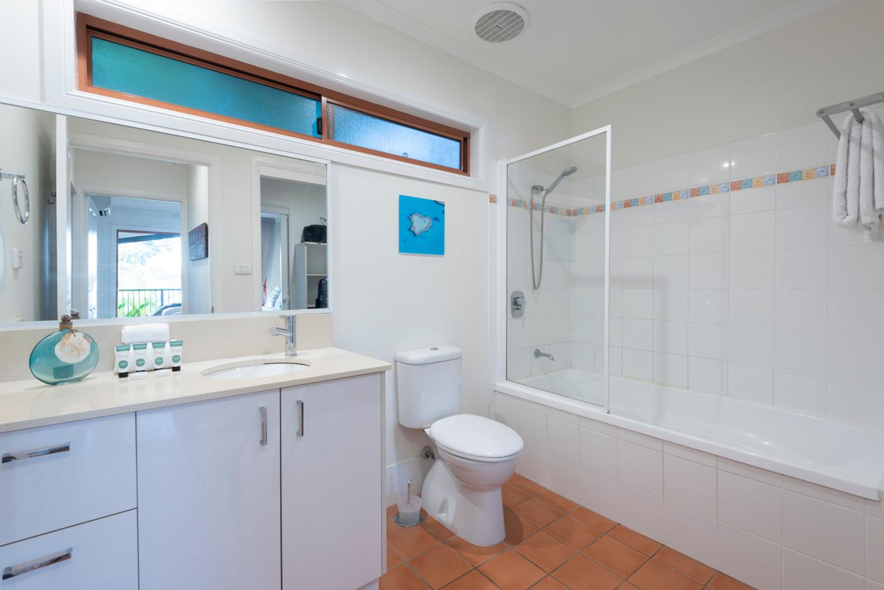 Heliconia 1 Hamilton Island 3 Bedroom Ocean Views with Golf Buggy