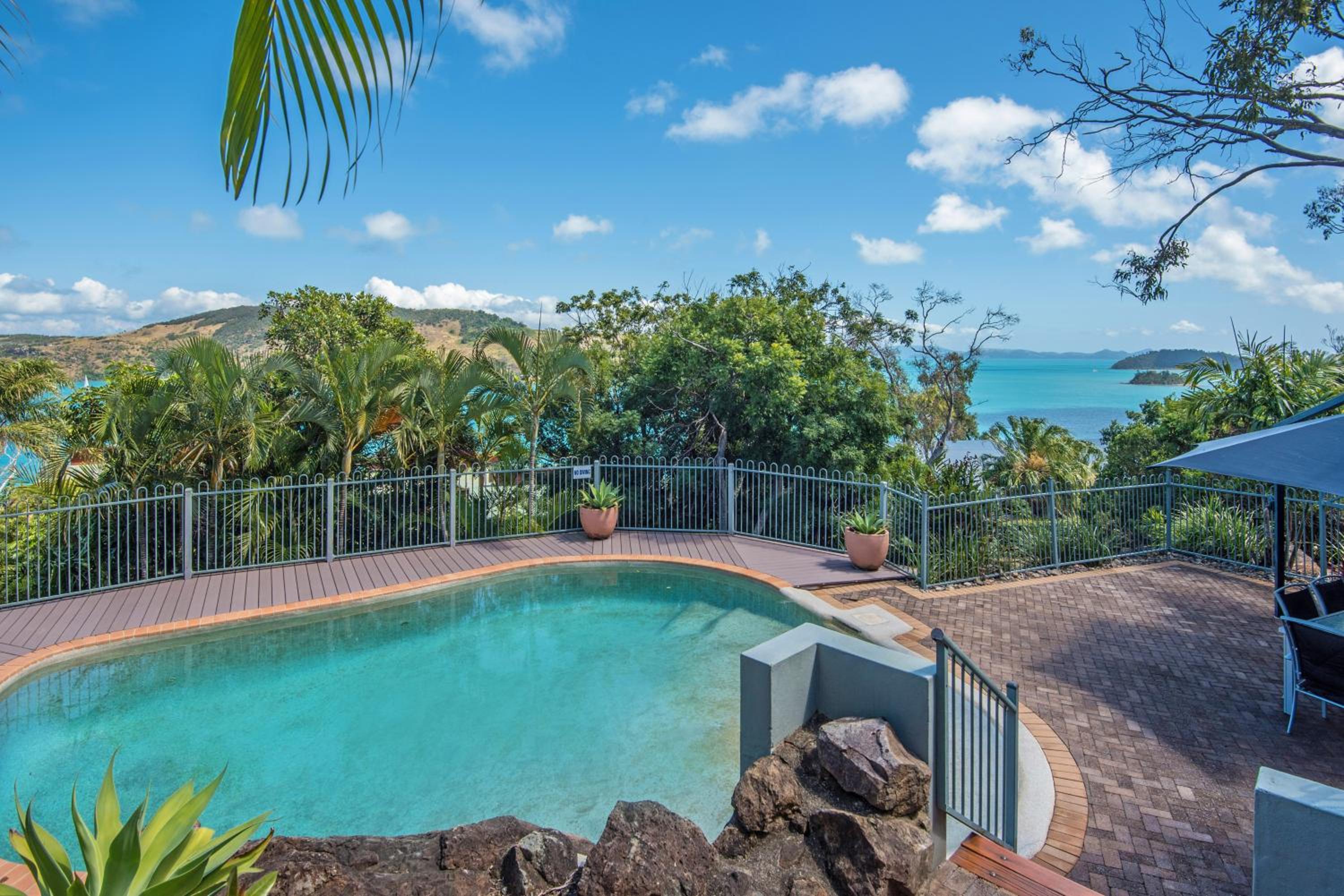 Heliconia 1 Hamilton Island 3 Bedroom Ocean Views with Golf Buggy