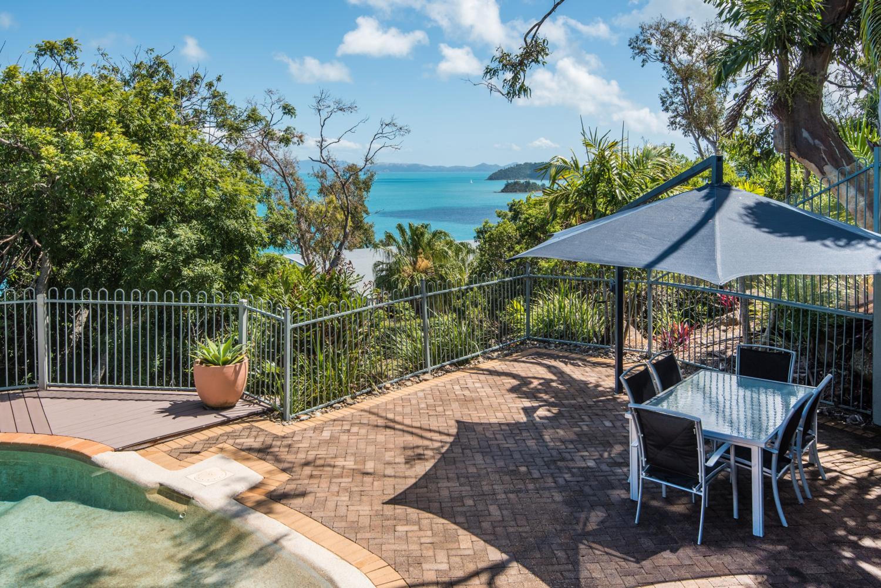 Heliconia 1 Hamilton Island 3 Bedroom Ocean Views with Golf Buggy