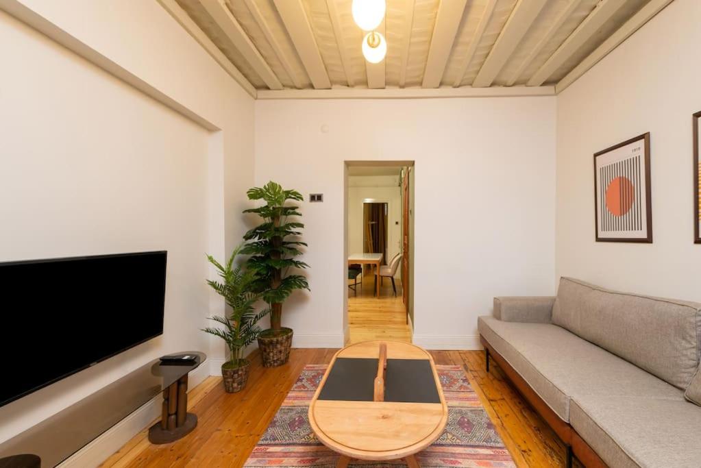Maison Chic - Newly Renovated 3Br in City Center