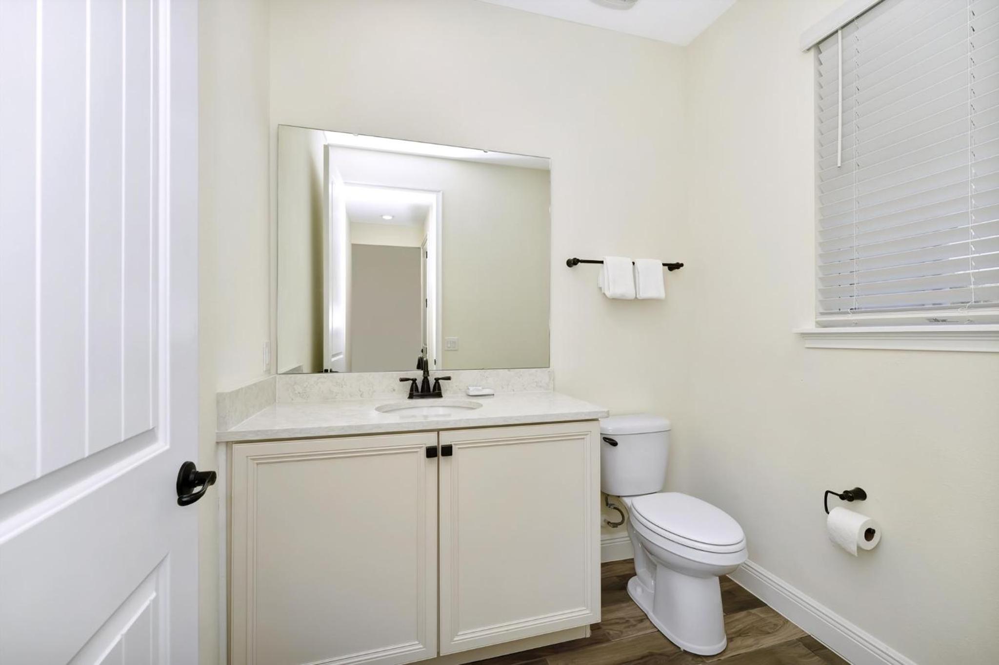 Comfy Villa Near Disney With Margaritaville Resort & Island H20 Access - 8189Su