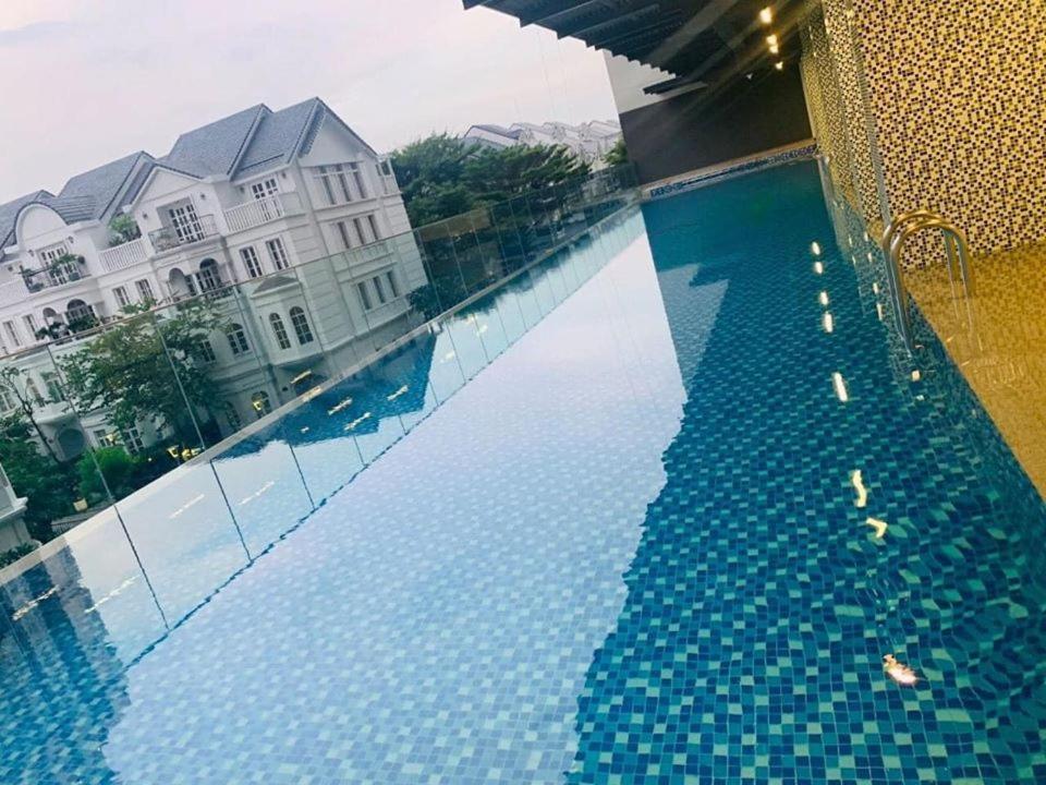 Opal tower saigon pearl