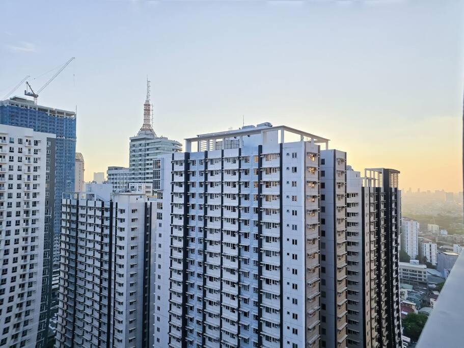 1BR Condotel with Balcony at FAME Residences #FM56 view 4