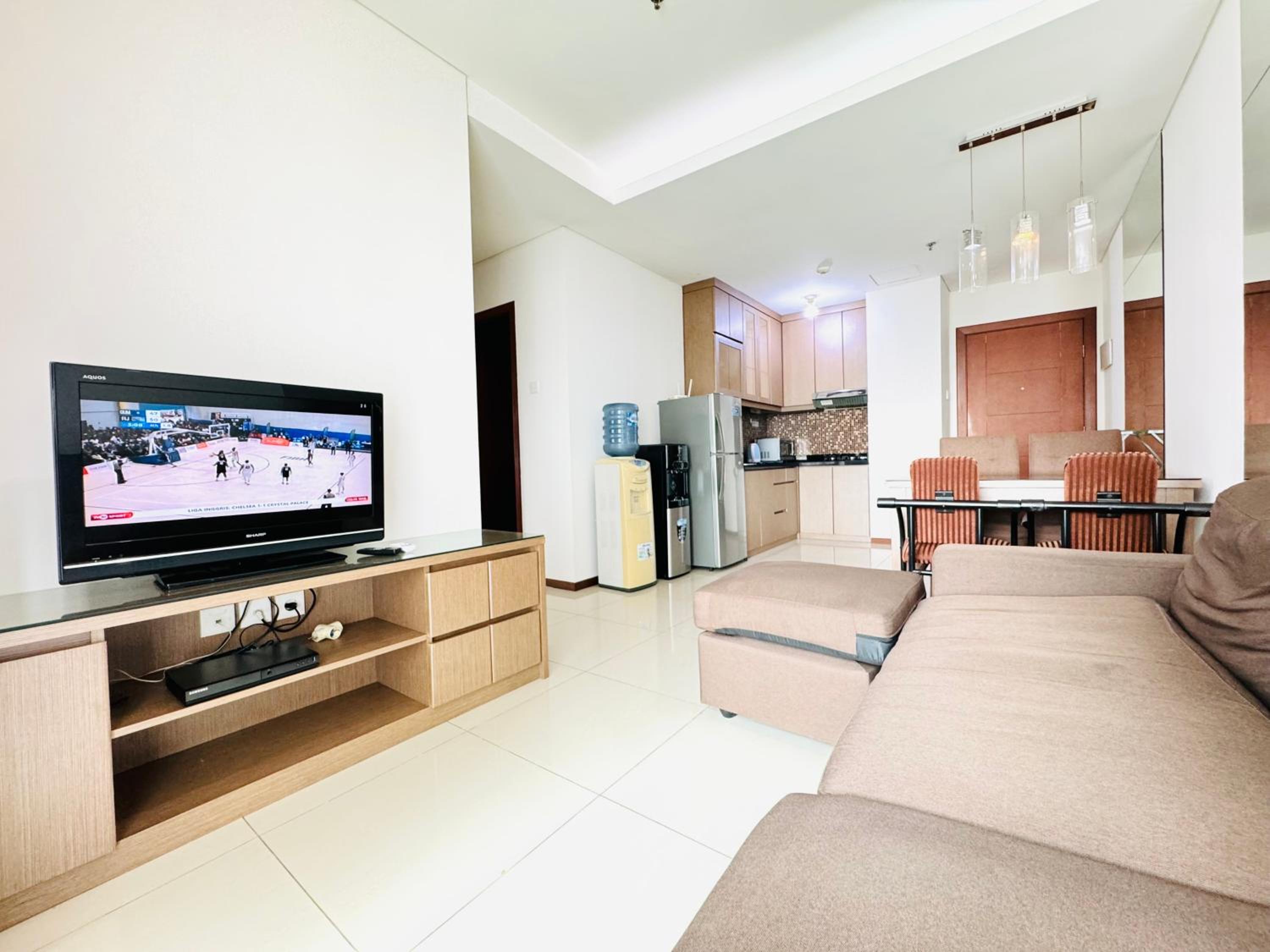 Stunning High Floor Cozy Apartment Central Jakarta Near Grand Indonesia view 3