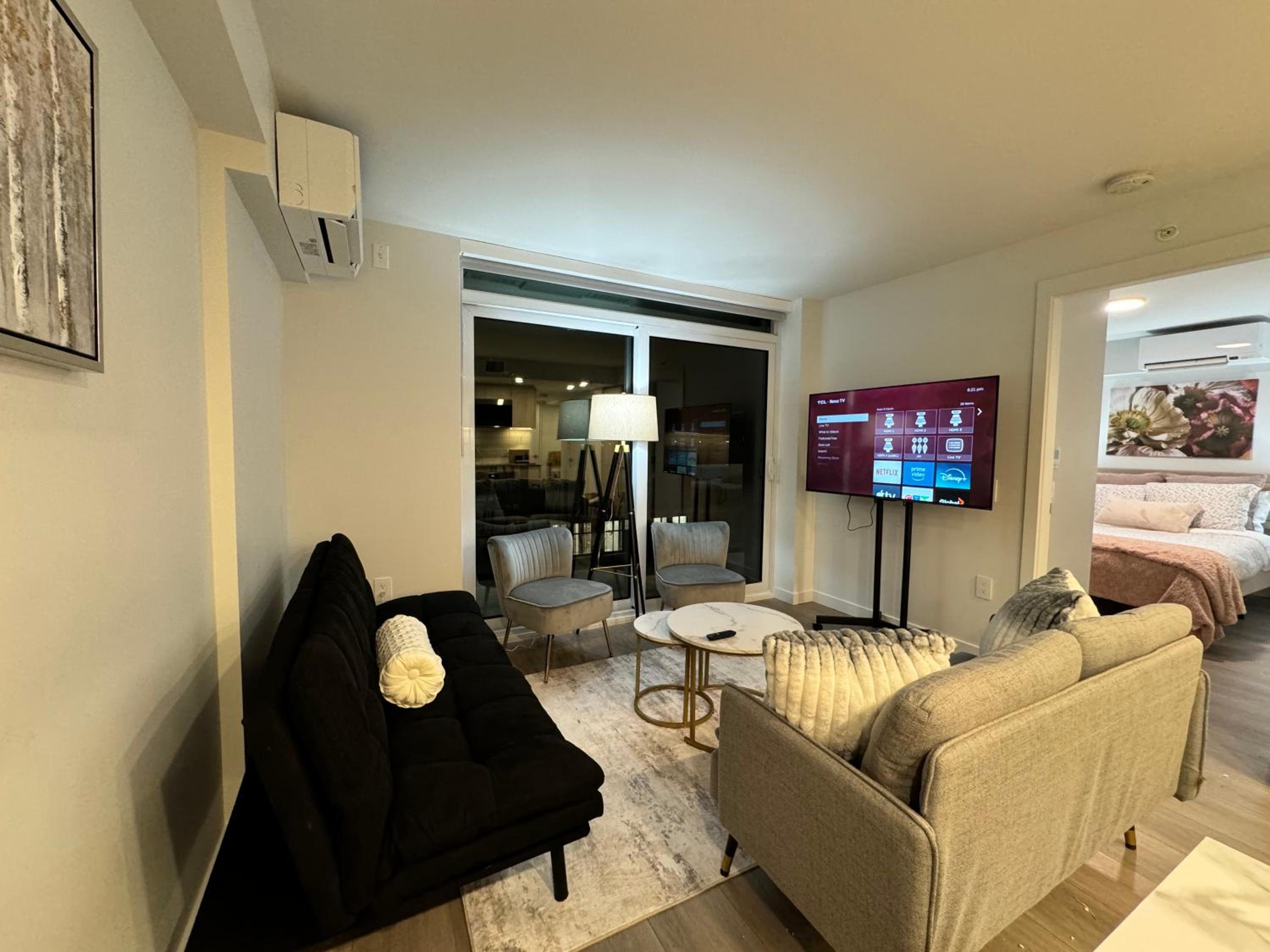 Downtown Center Silverstone Tower I and II Home in Vancouver