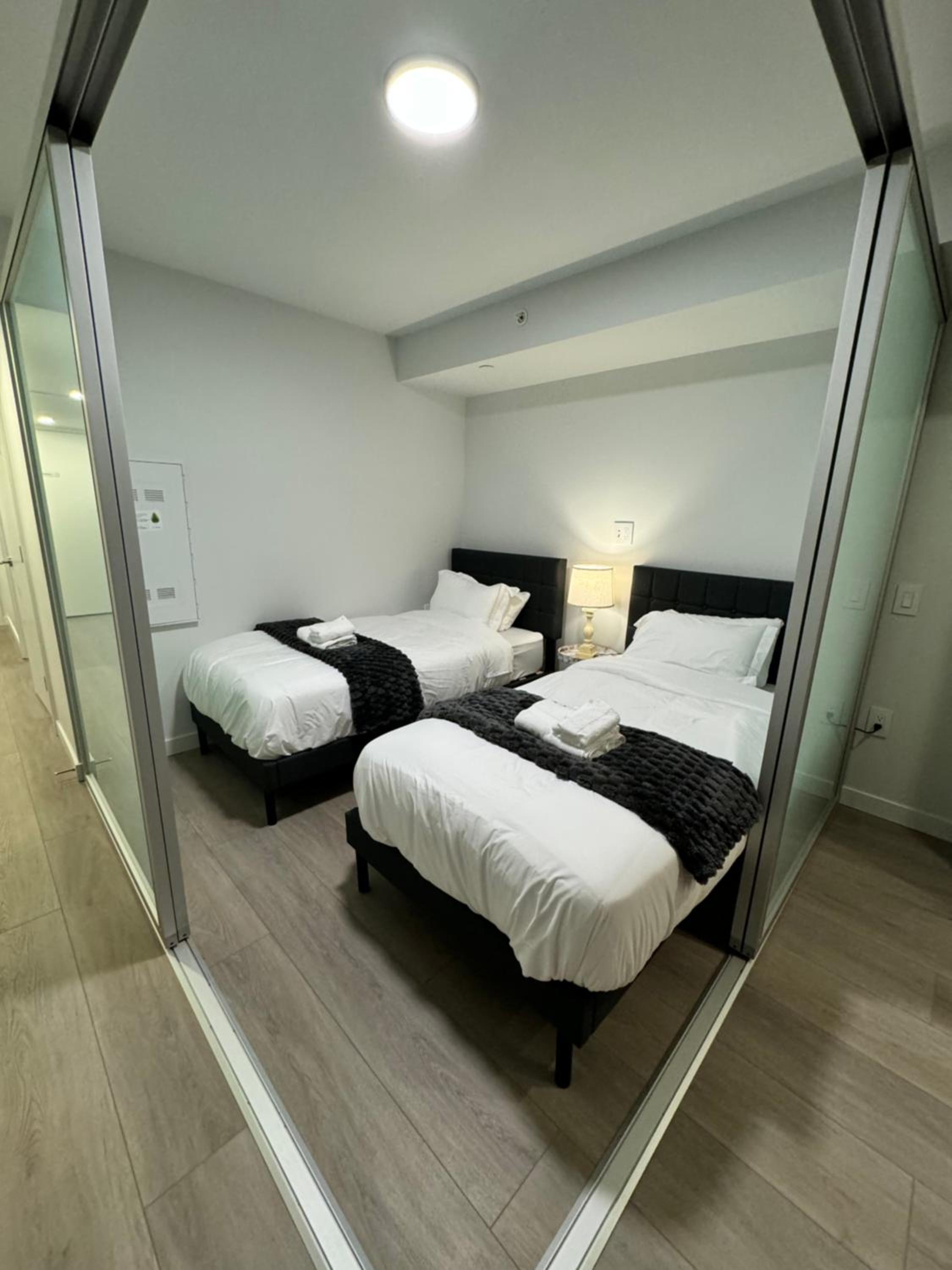 Downtown Center Silverstone Tower I and II Home in Vancouver