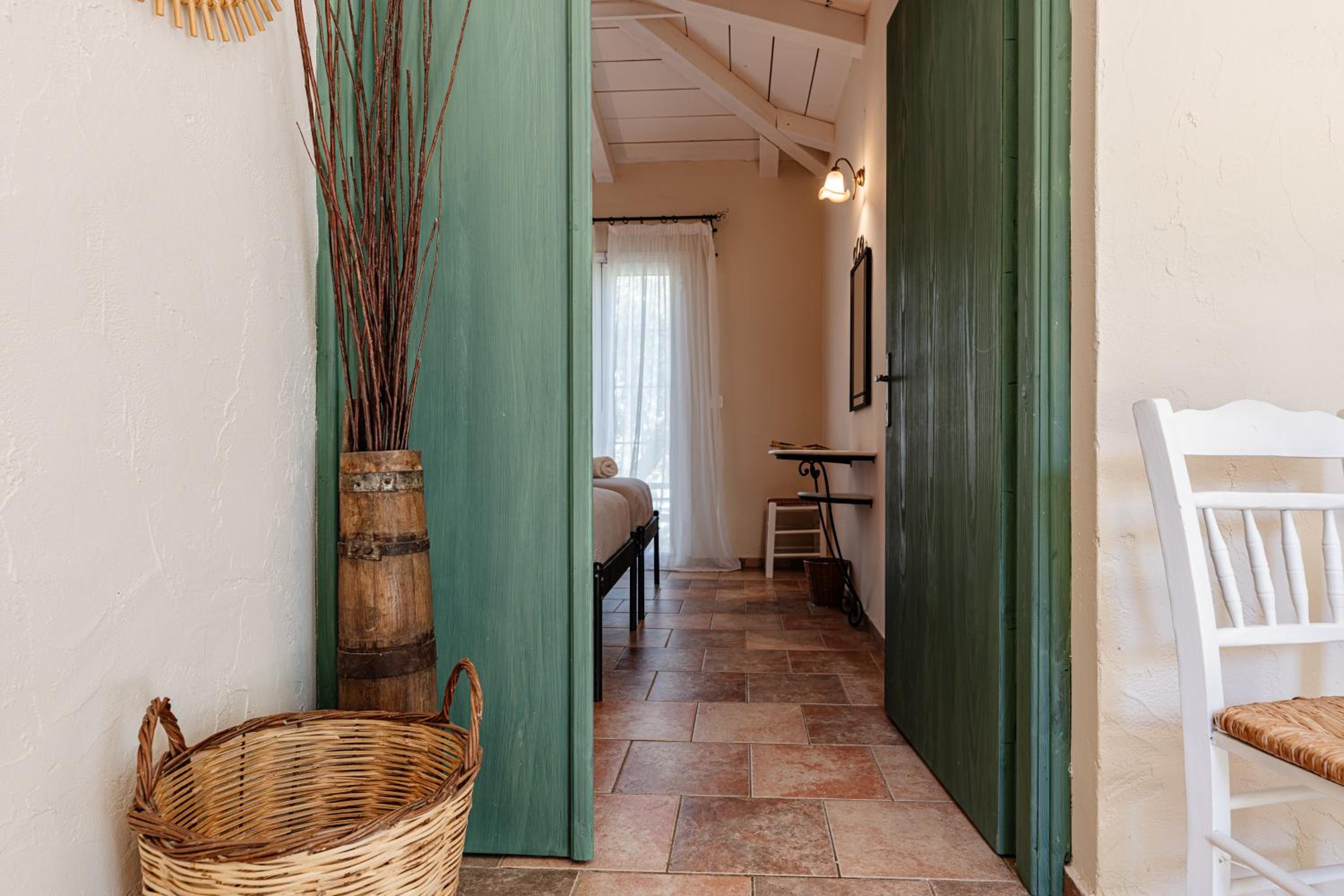 Ilyessa Cottages