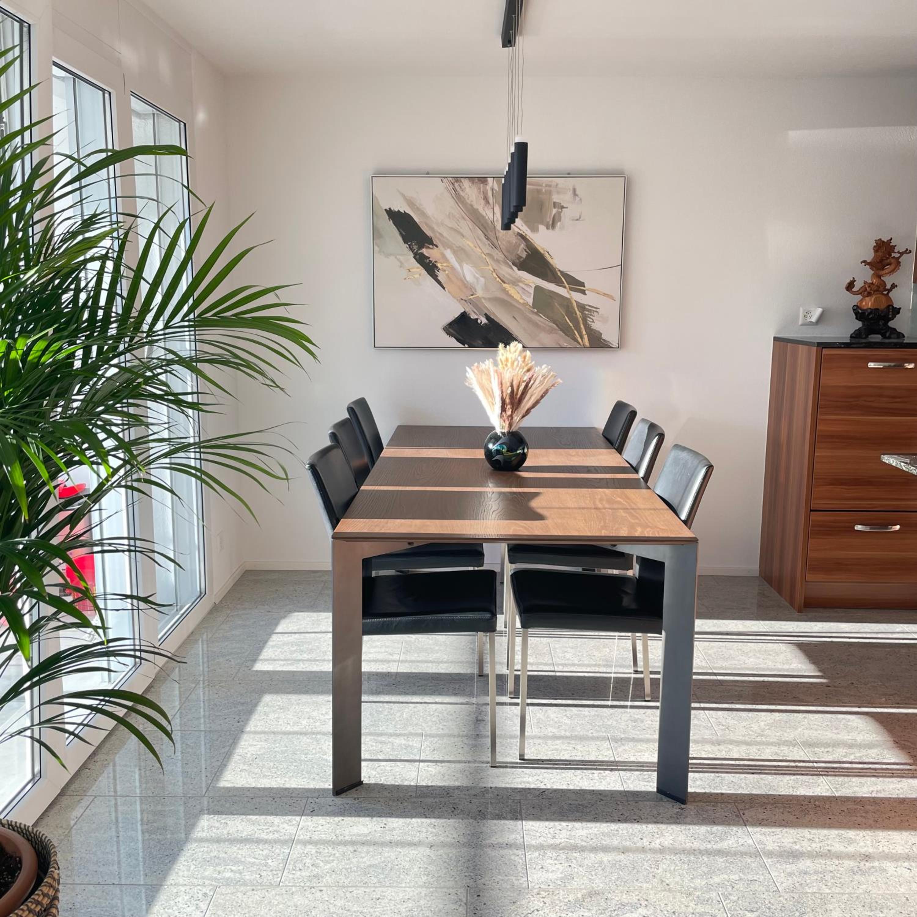 4,5-Zimmer-Wohnung mit guter Verkehrsanbindung