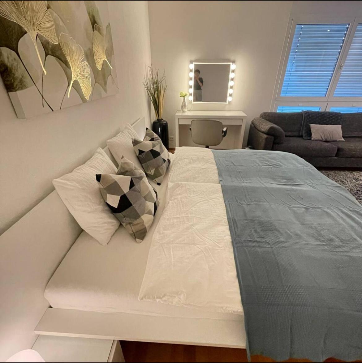 4,5-Zimmer-Wohnung mit guter Verkehrsanbindung