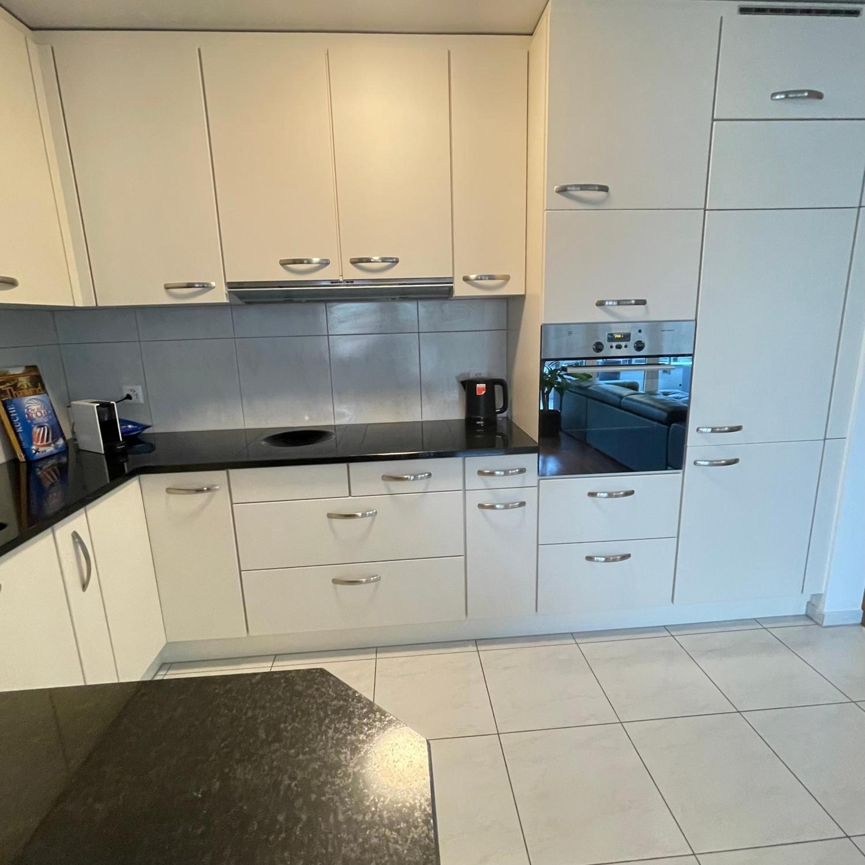 4,5-Zimmer-Wohnung mit guter Verkehrsanbindung