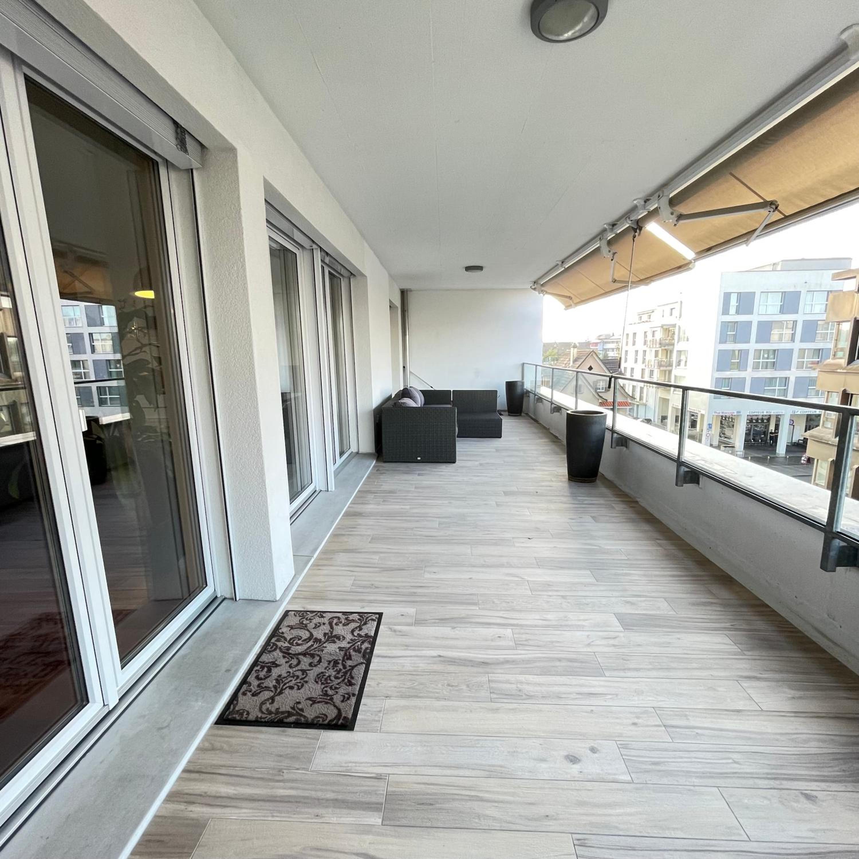 4,5-Zimmer-Wohnung mit guter Verkehrsanbindung