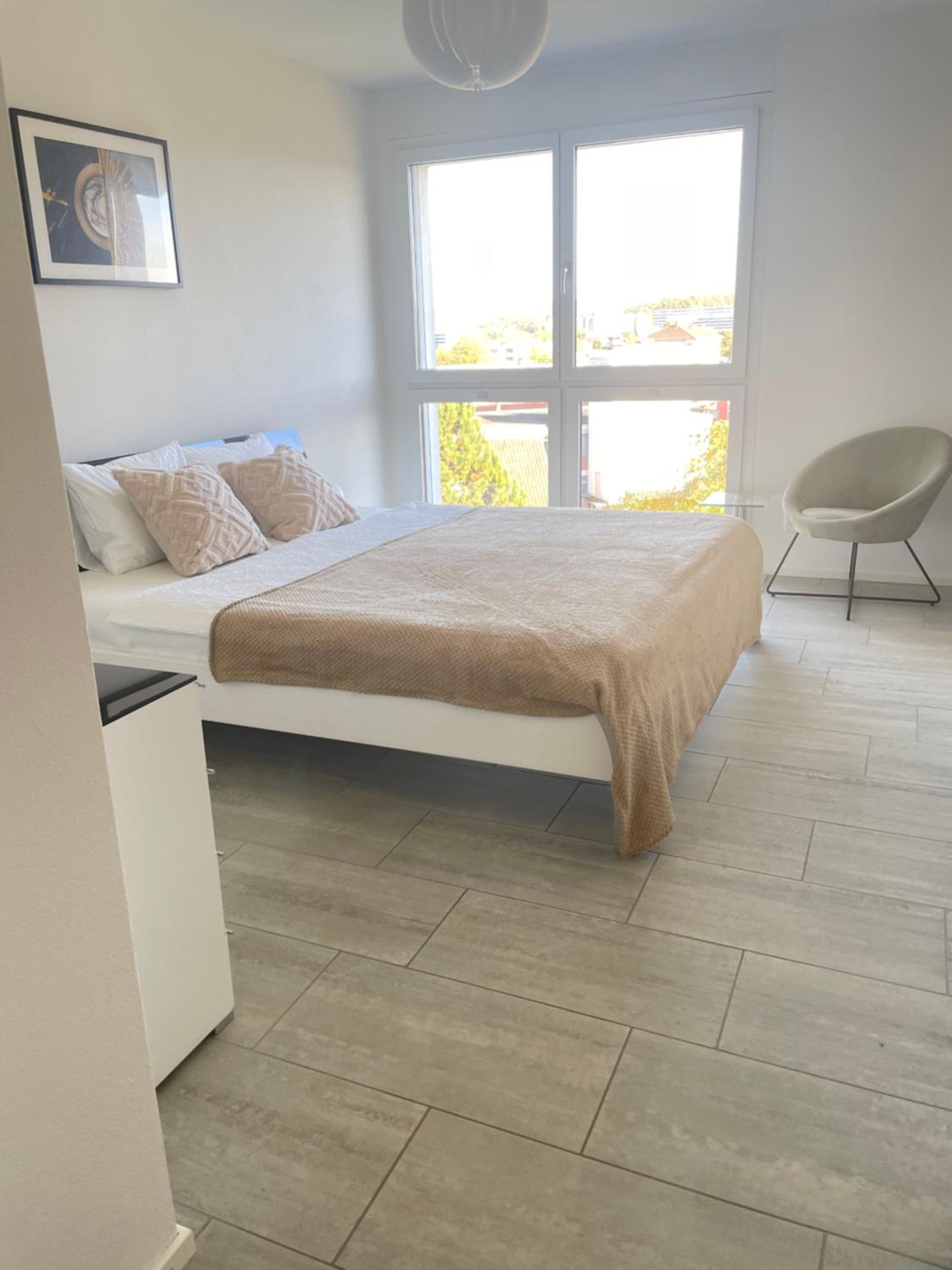 4,5-Zimmer-Wohnung mit guter Verkehrsanbindung
