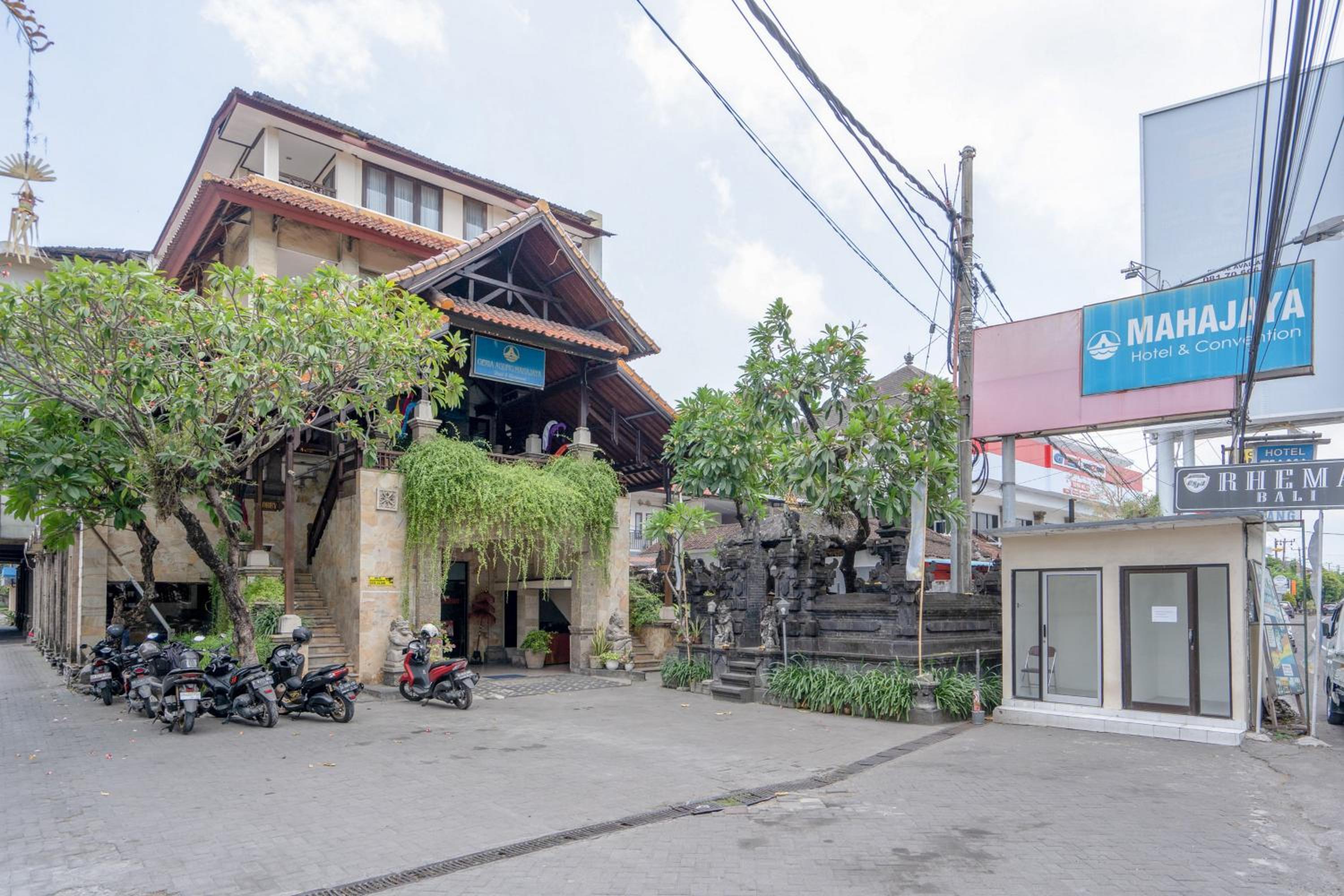 RedDoorz Plus at Mahajaya Hotel Denpasar