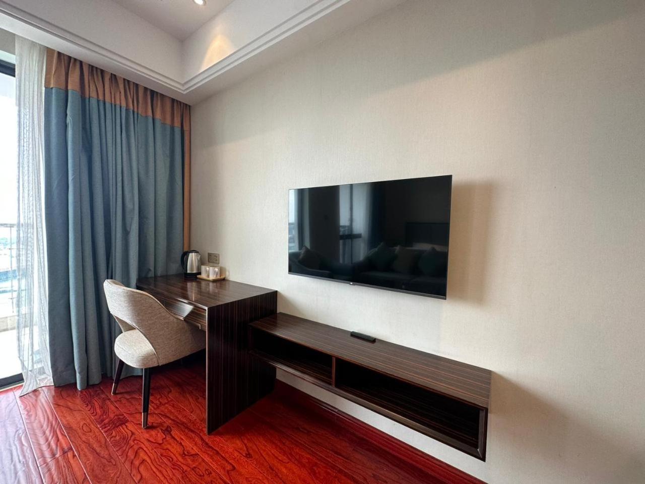 Private New Modern Luxury Spacious Apartment at The Heart of Vientiane - Naga Apartment BY Y2K view 5