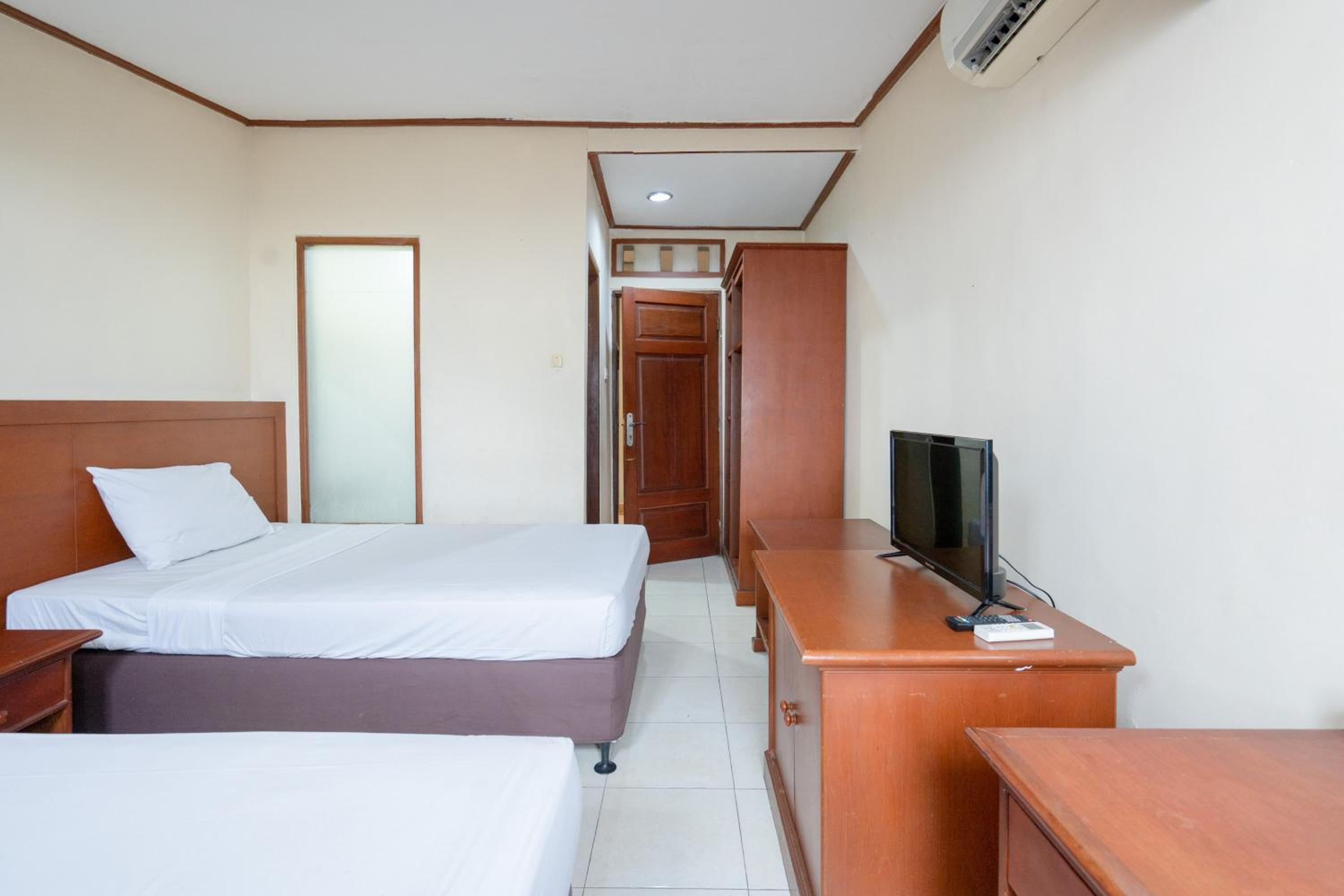 RedDoorz Plus at Mahajaya Hotel Denpasar