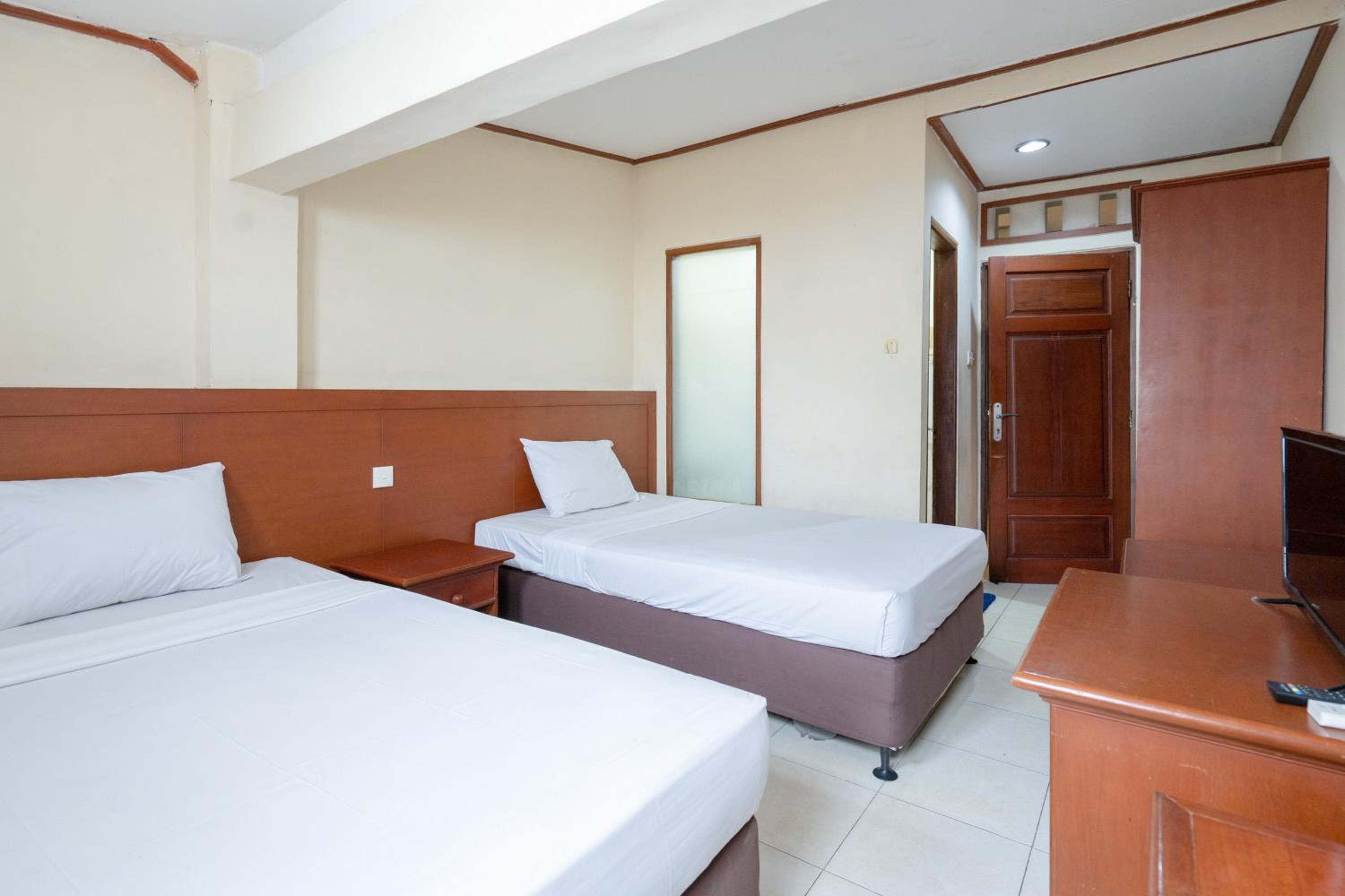RedDoorz Plus at Mahajaya Hotel Denpasar