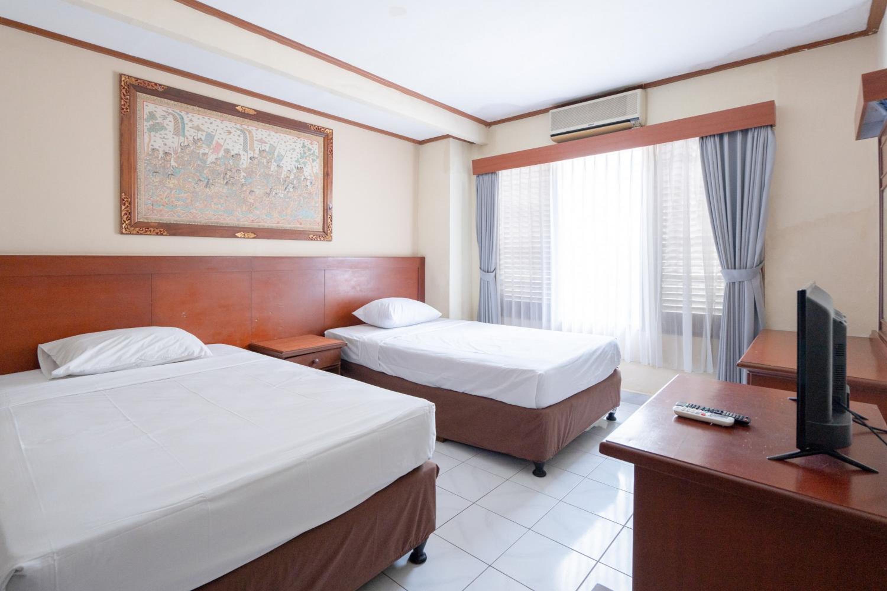 RedDoorz Plus at Mahajaya Hotel Denpasar