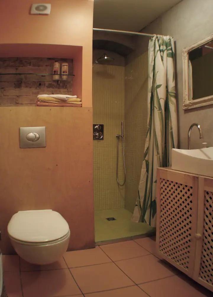 Cozy appartment in the heart of Old Town view 3