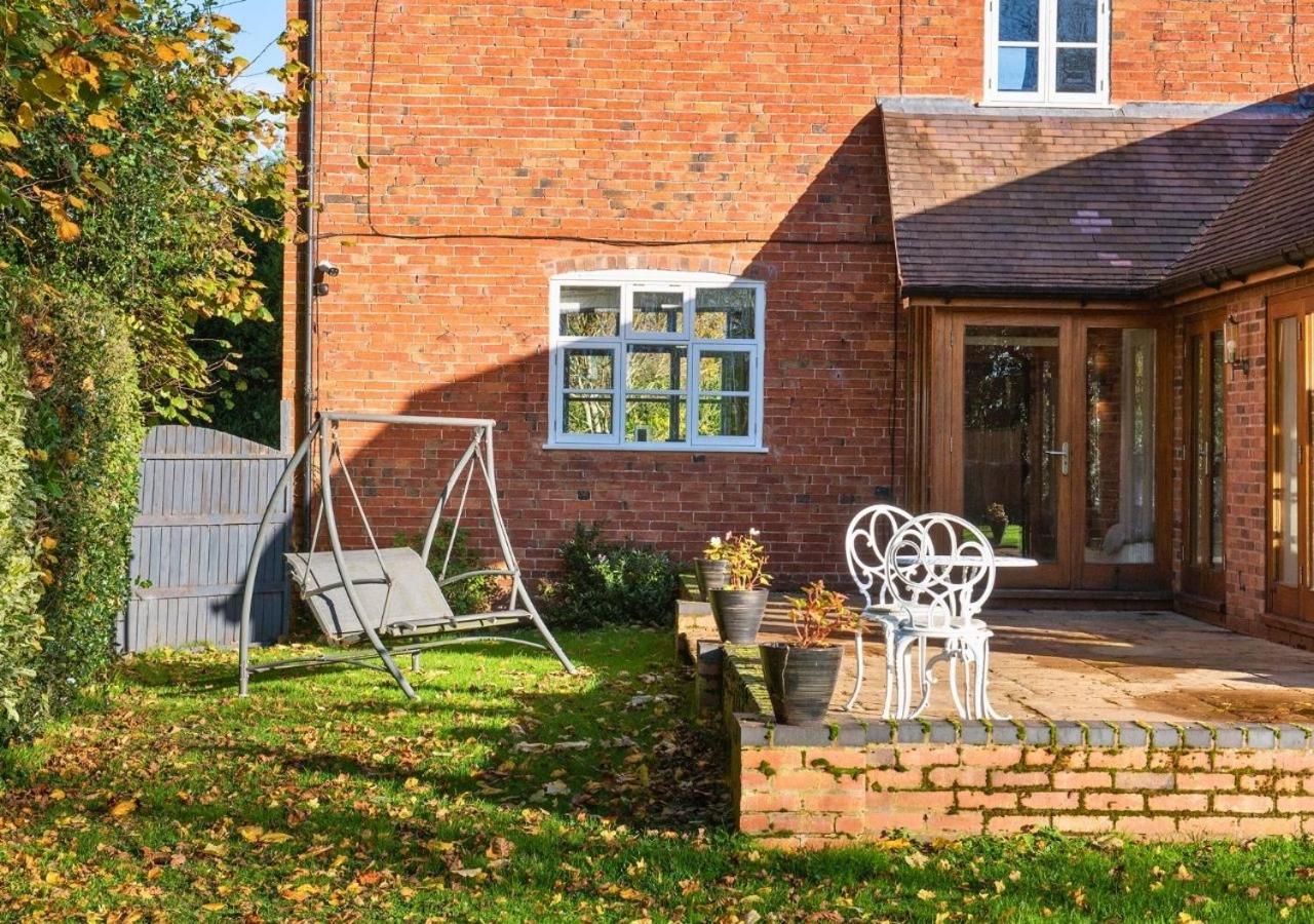 Bank Farm House - Stunning House & Gardens view 2