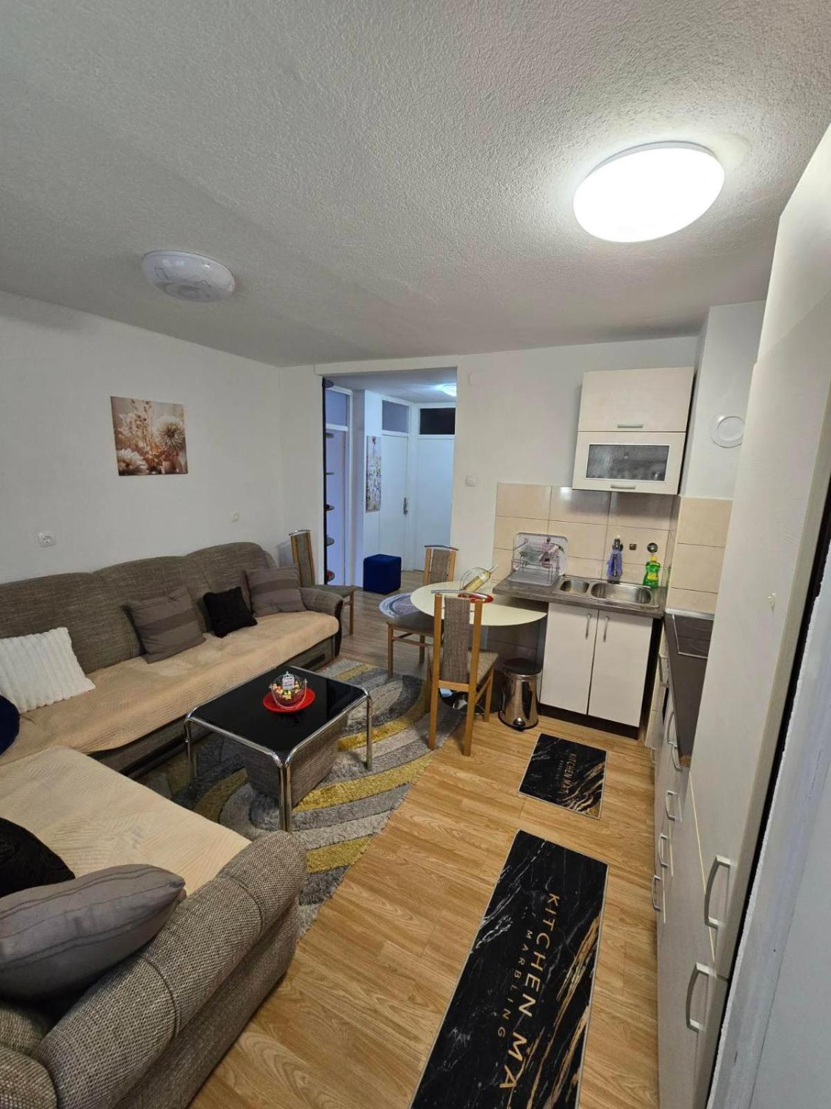 Apartman Lea