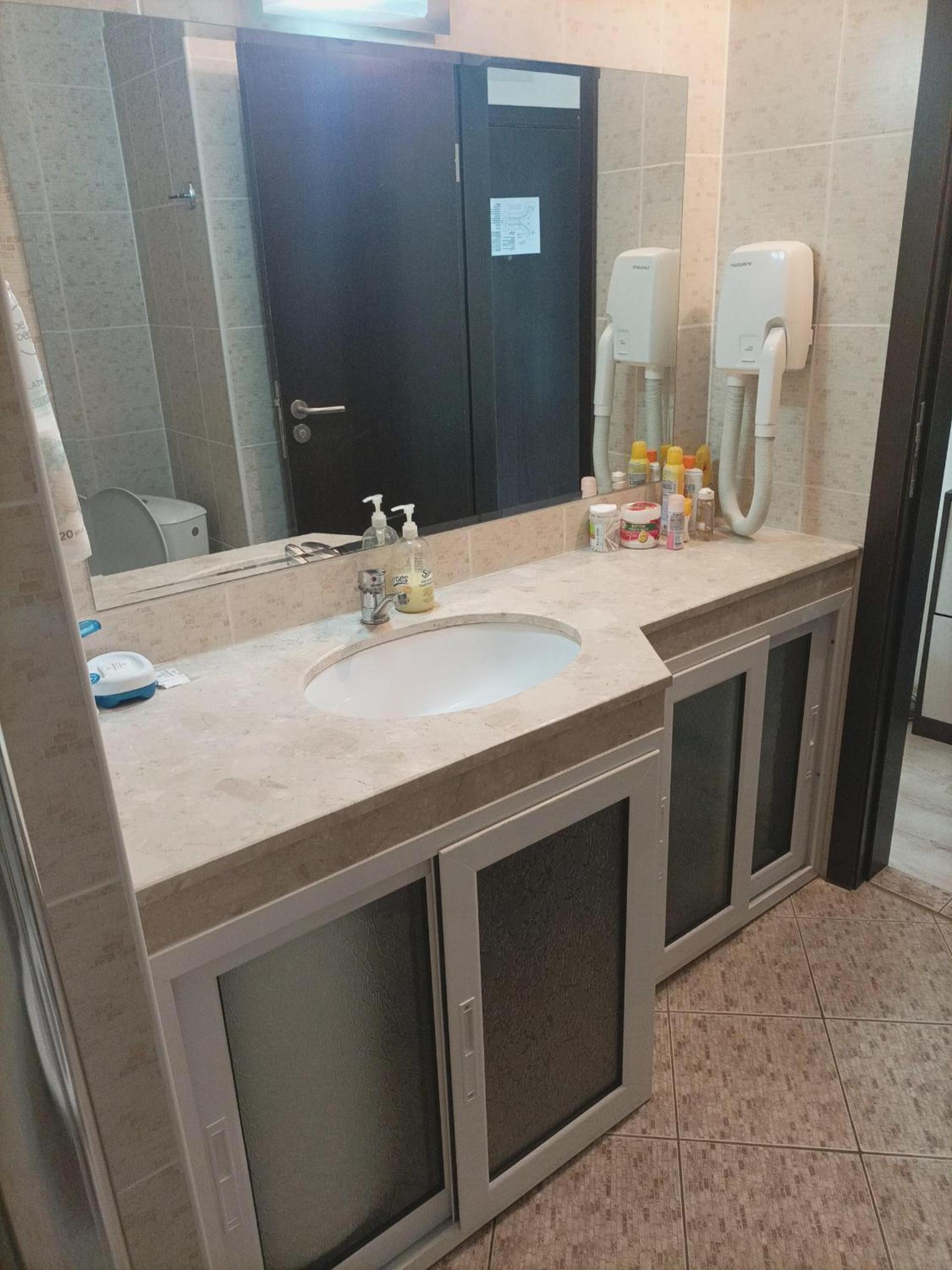 Studio w Hotel Grand