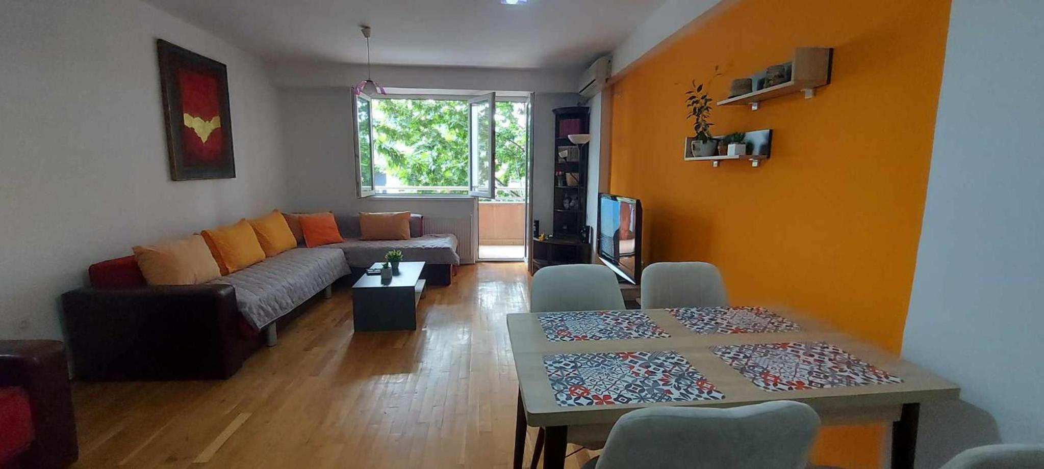 Ira's Place Near Central Area view 4