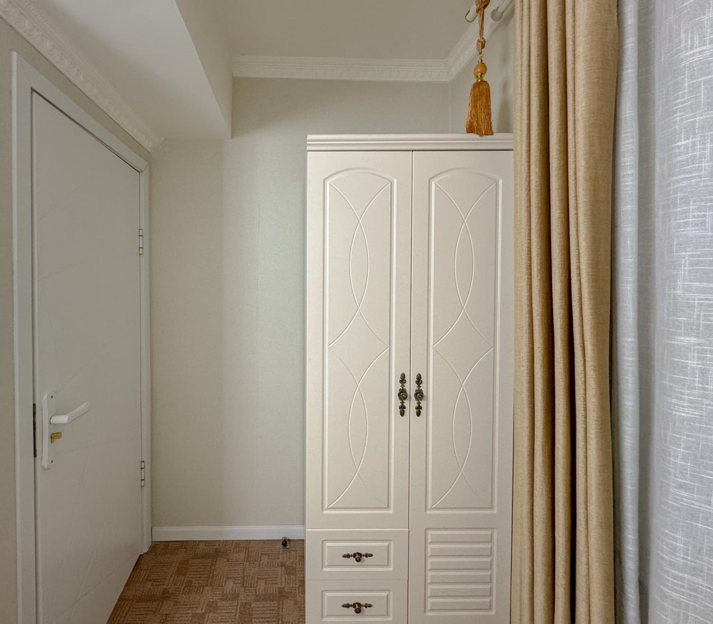 Home Office apartment in UB with Airport Pickup