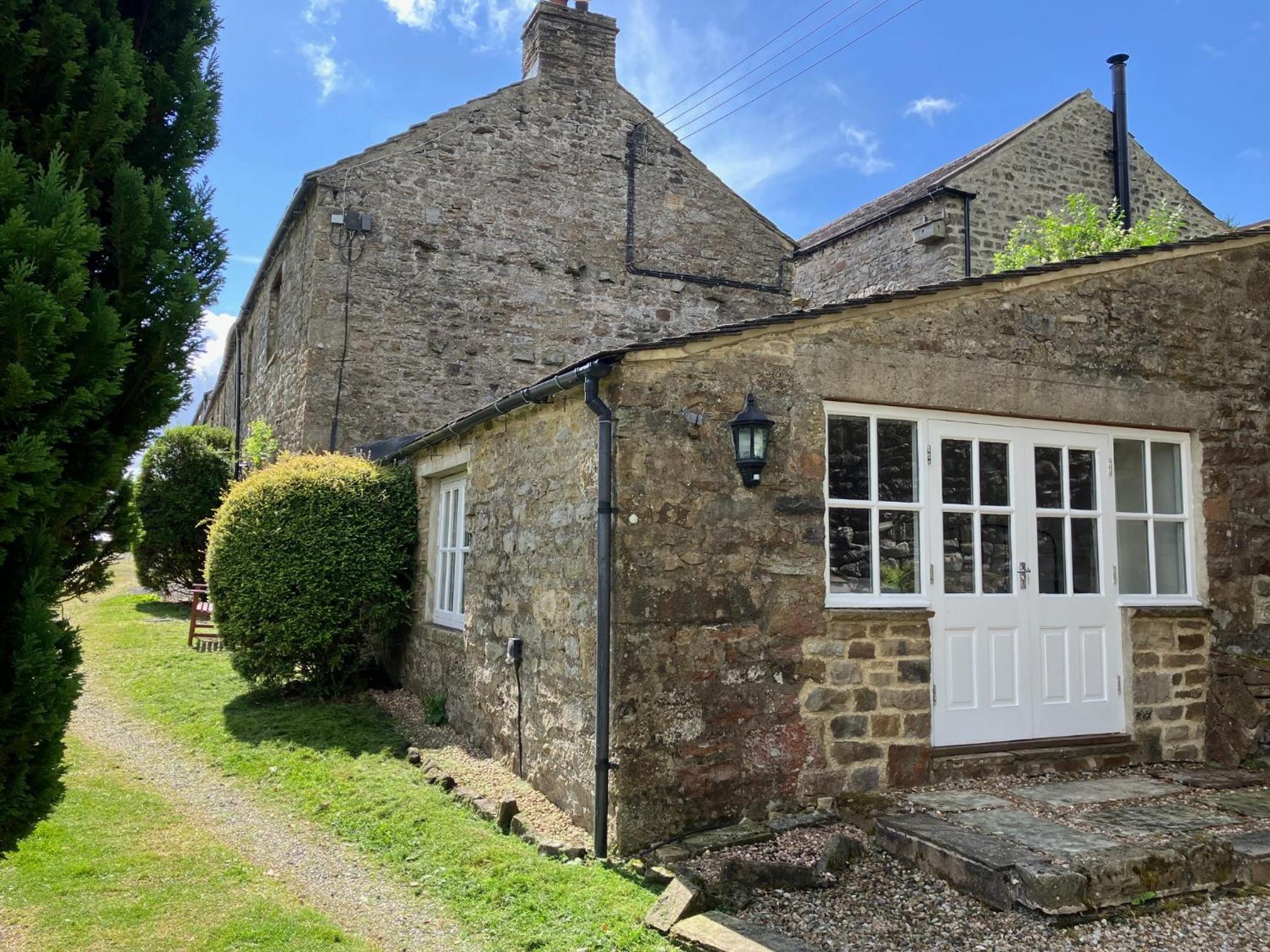 1 Swollowholm Cottage view 5